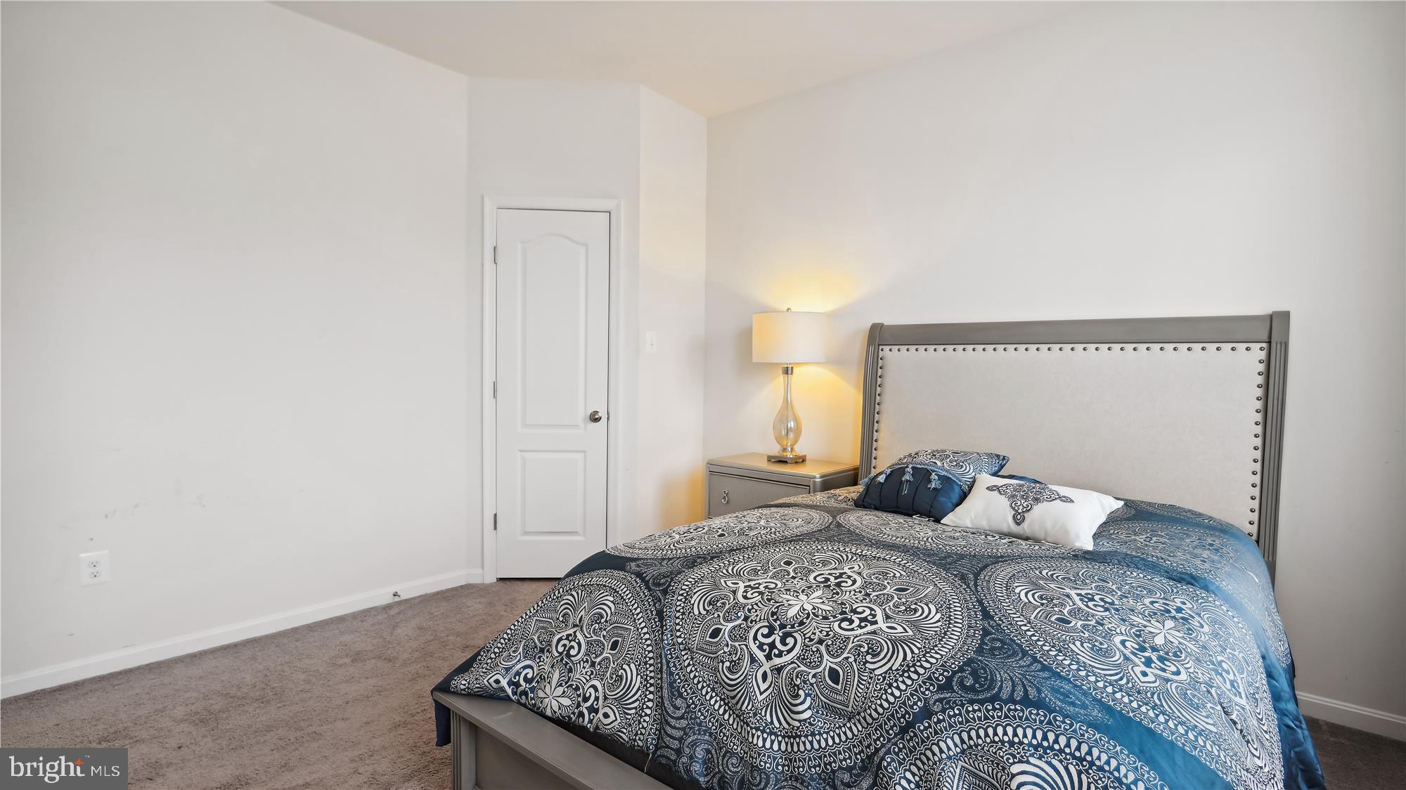 WASHINGTON OVERLOOK - Residential