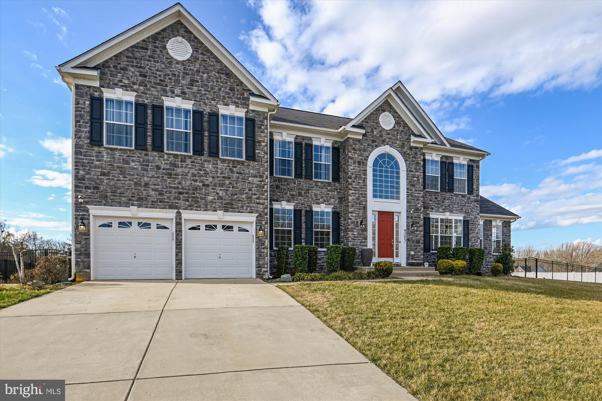 WASHINGTON OVERLOOK - Residential