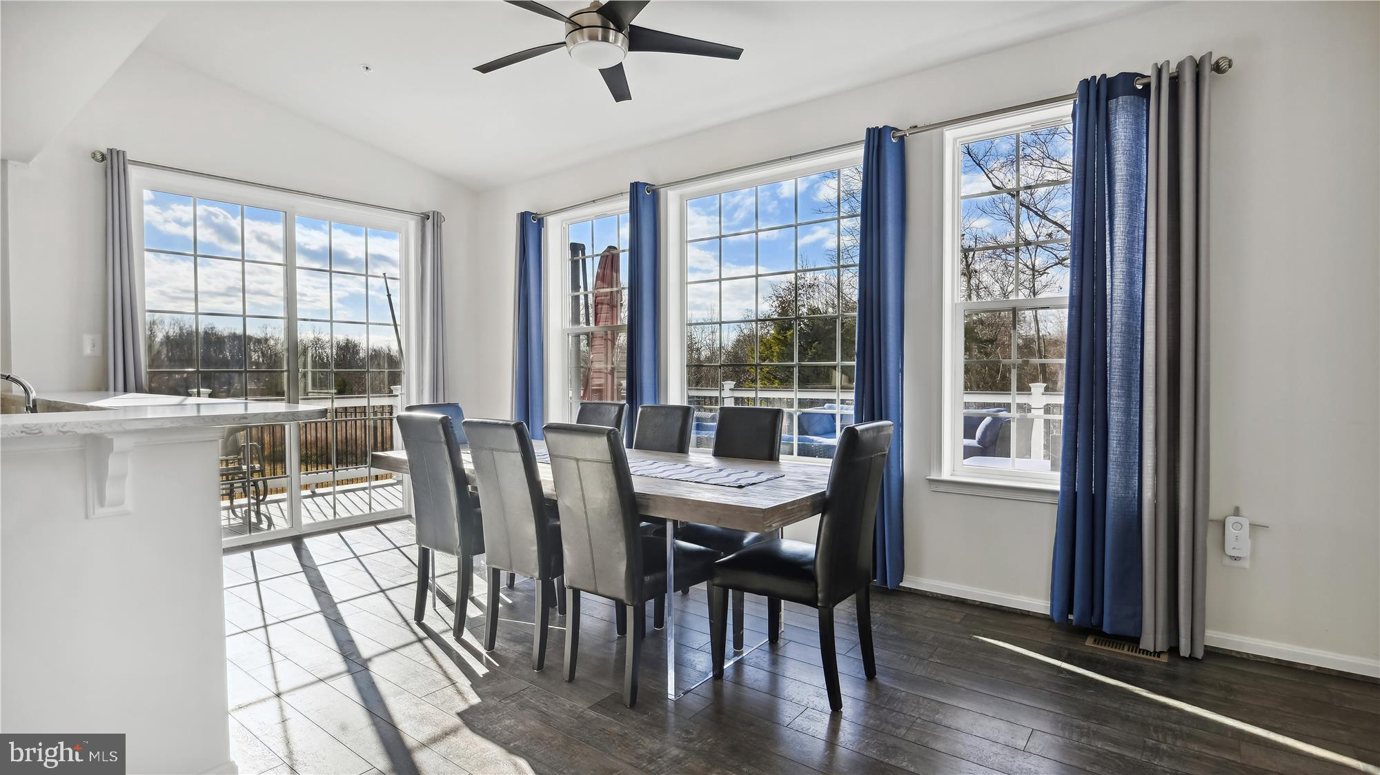 WASHINGTON OVERLOOK - Residential