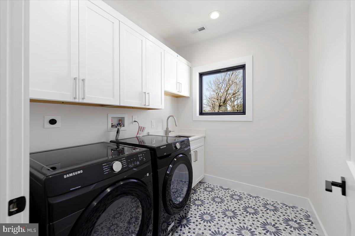 WAYCROFT - WOODLAWN - Residential