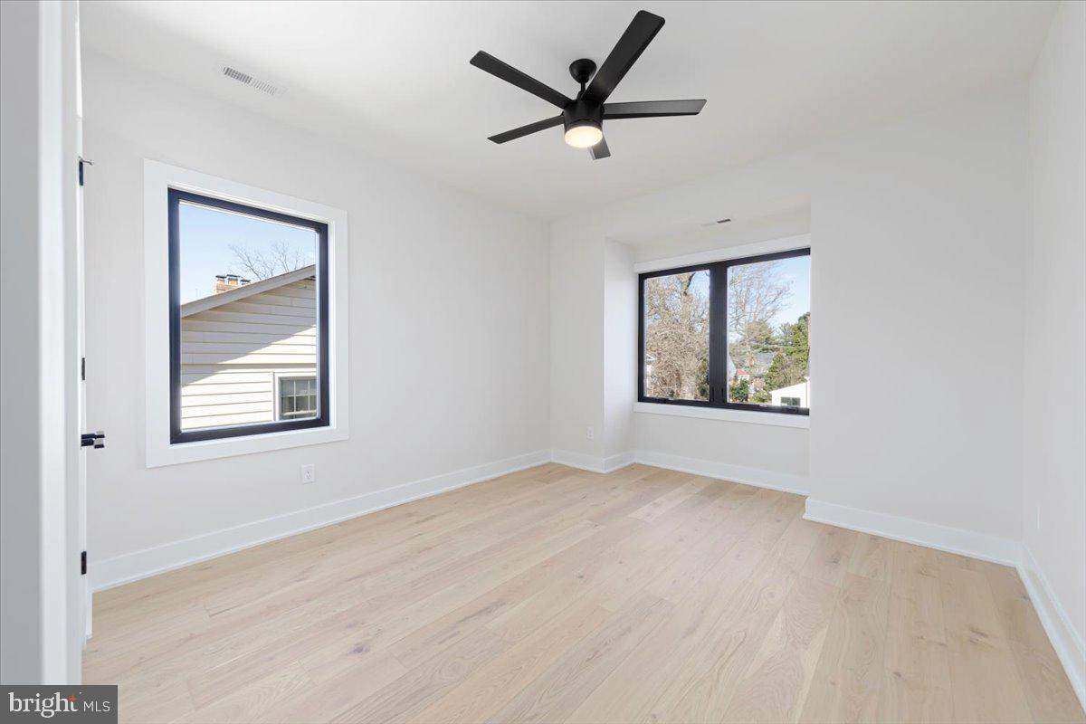 WAYCROFT - WOODLAWN - Residential