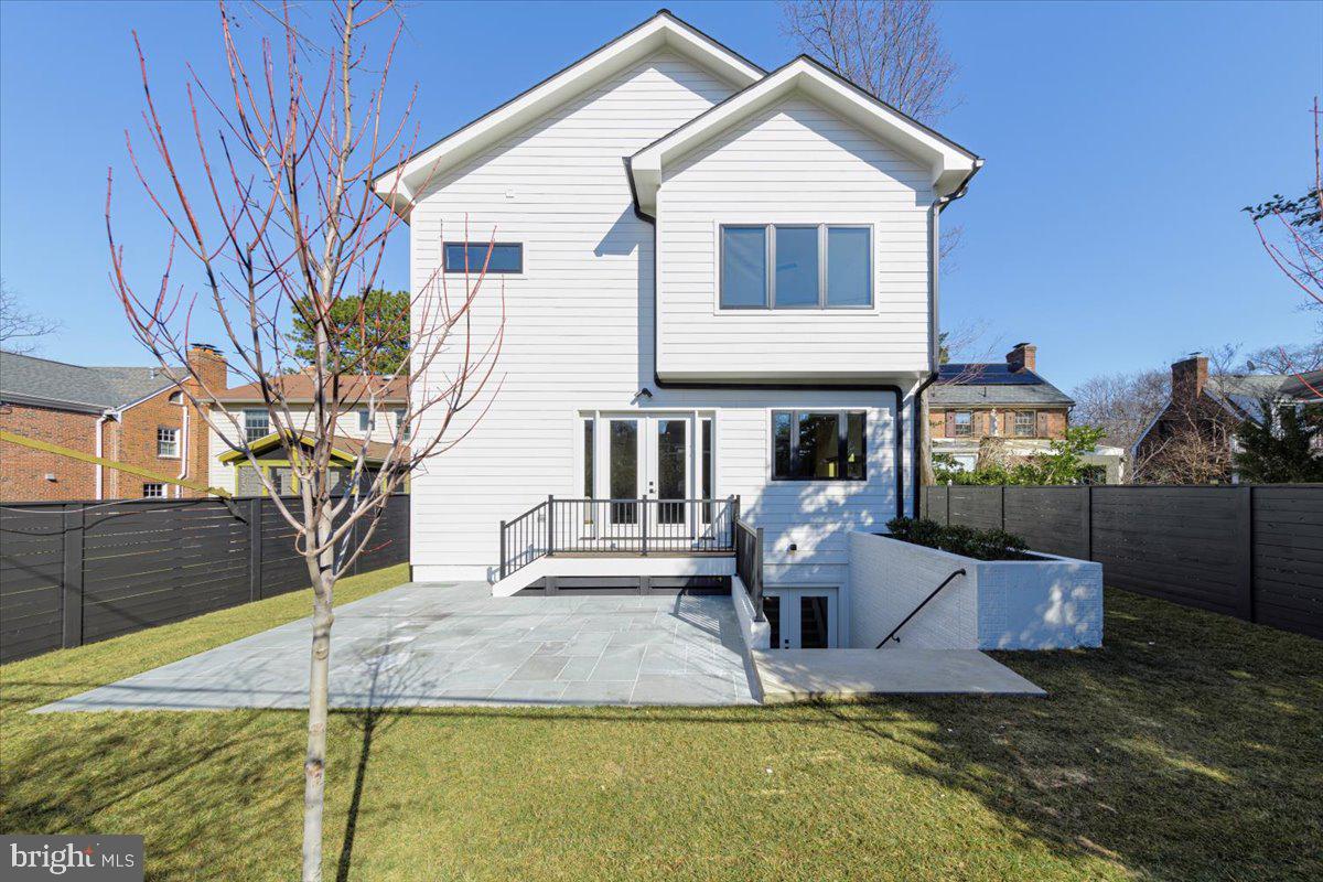 WAYCROFT - WOODLAWN - Residential