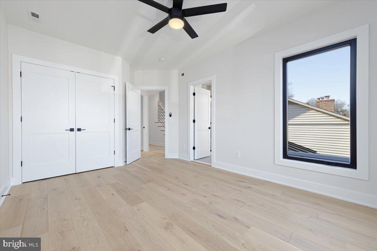 WAYCROFT - WOODLAWN - Residential