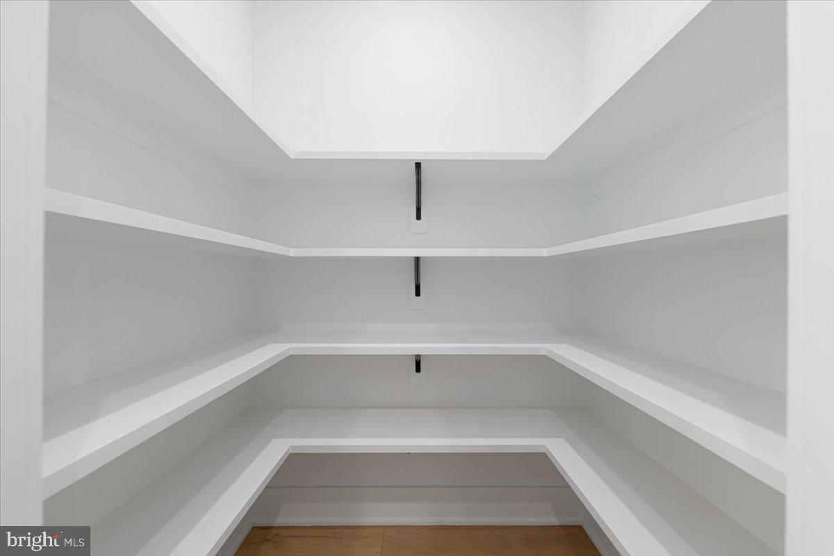 WAYCROFT - WOODLAWN - Residential