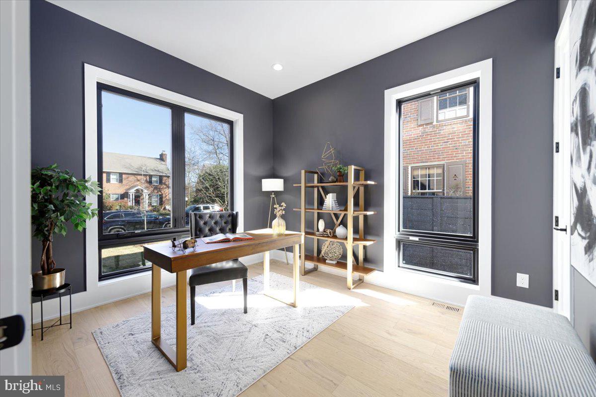 WAYCROFT - WOODLAWN - Residential