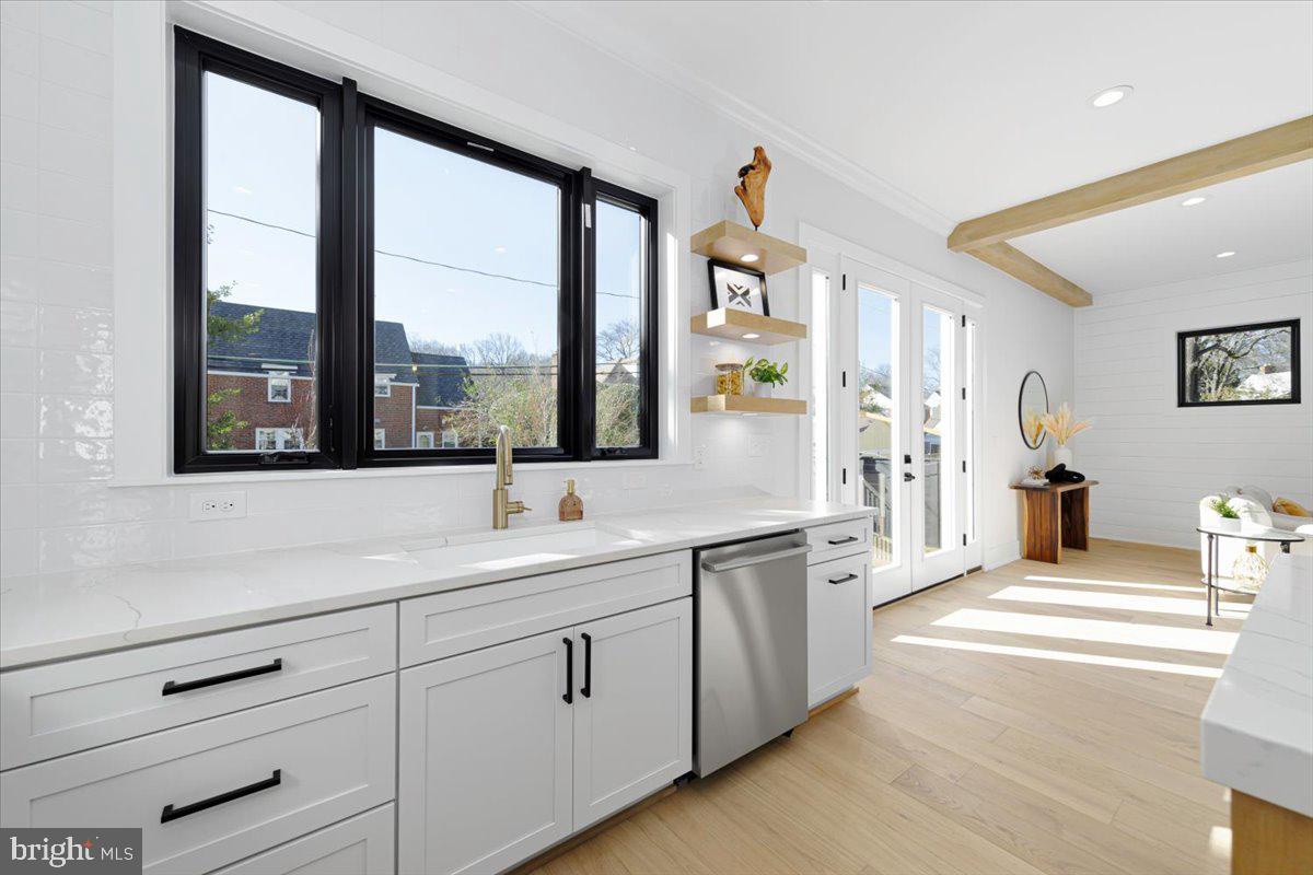 WAYCROFT - WOODLAWN - Residential