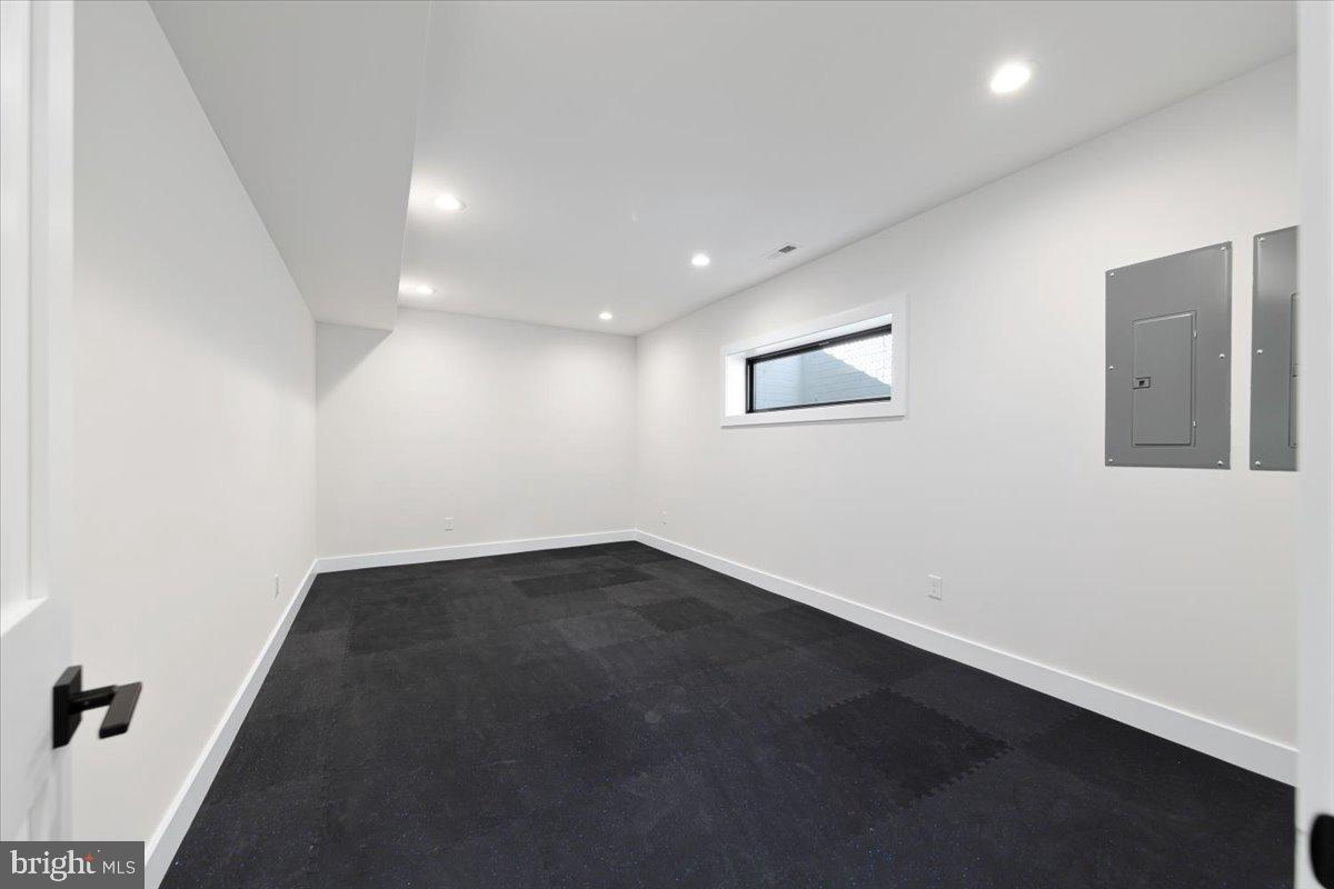 WAYCROFT - WOODLAWN - Residential