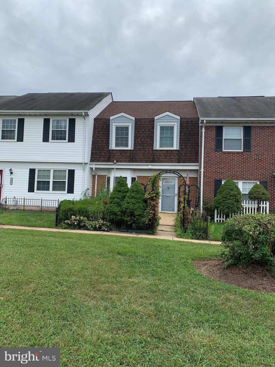 POINT OF WOODS - Residential