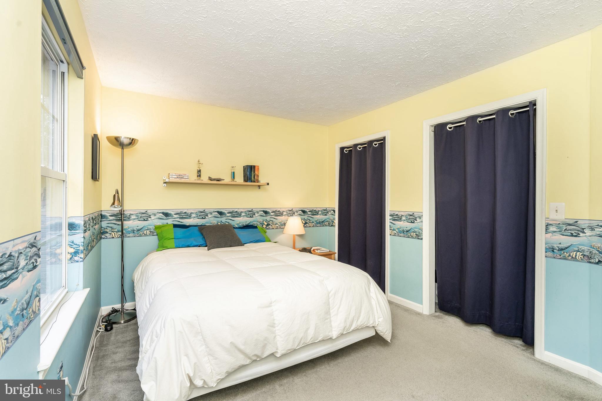 HOWARD MANOR - Residential