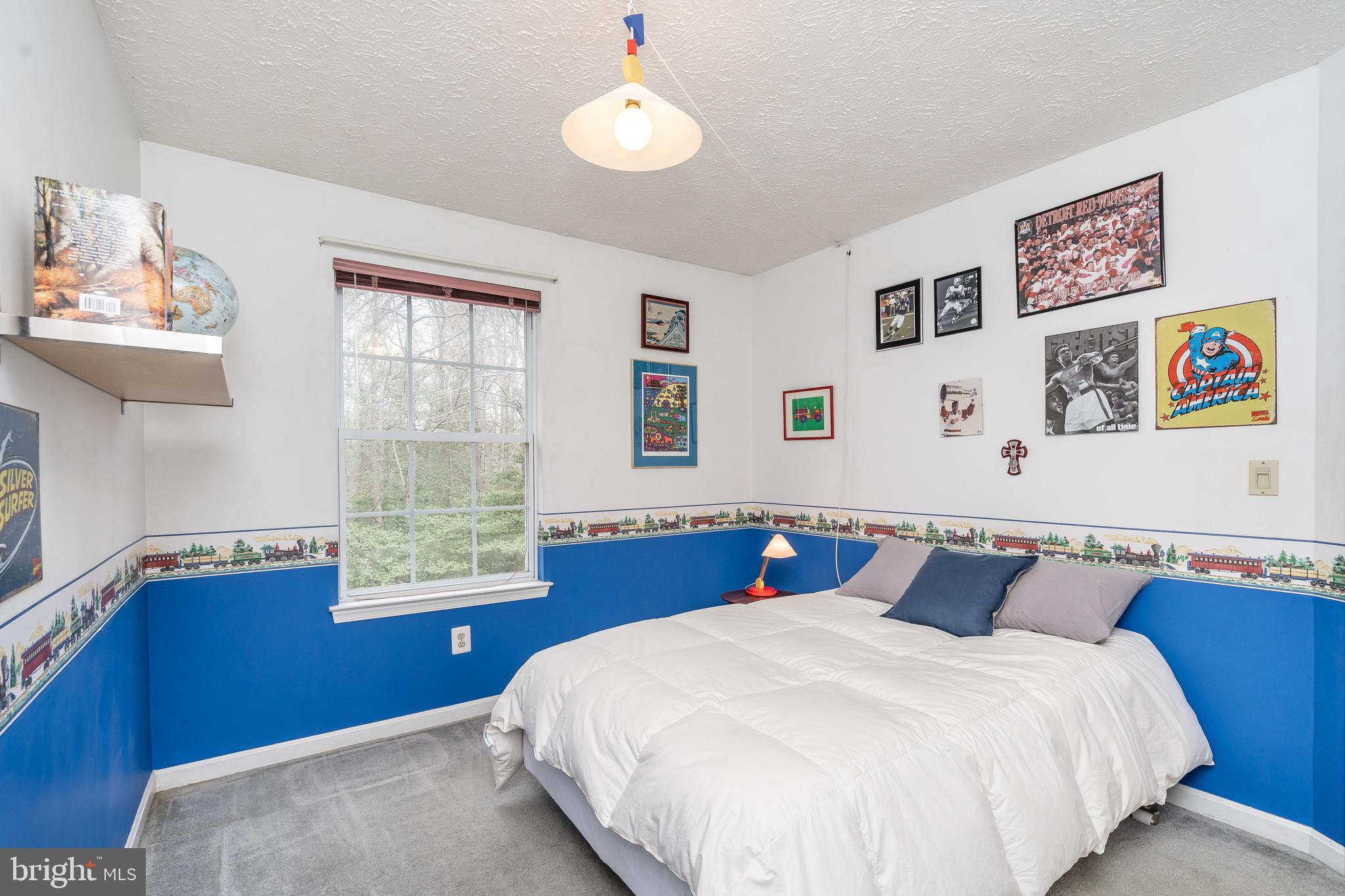 HOWARD MANOR - Residential