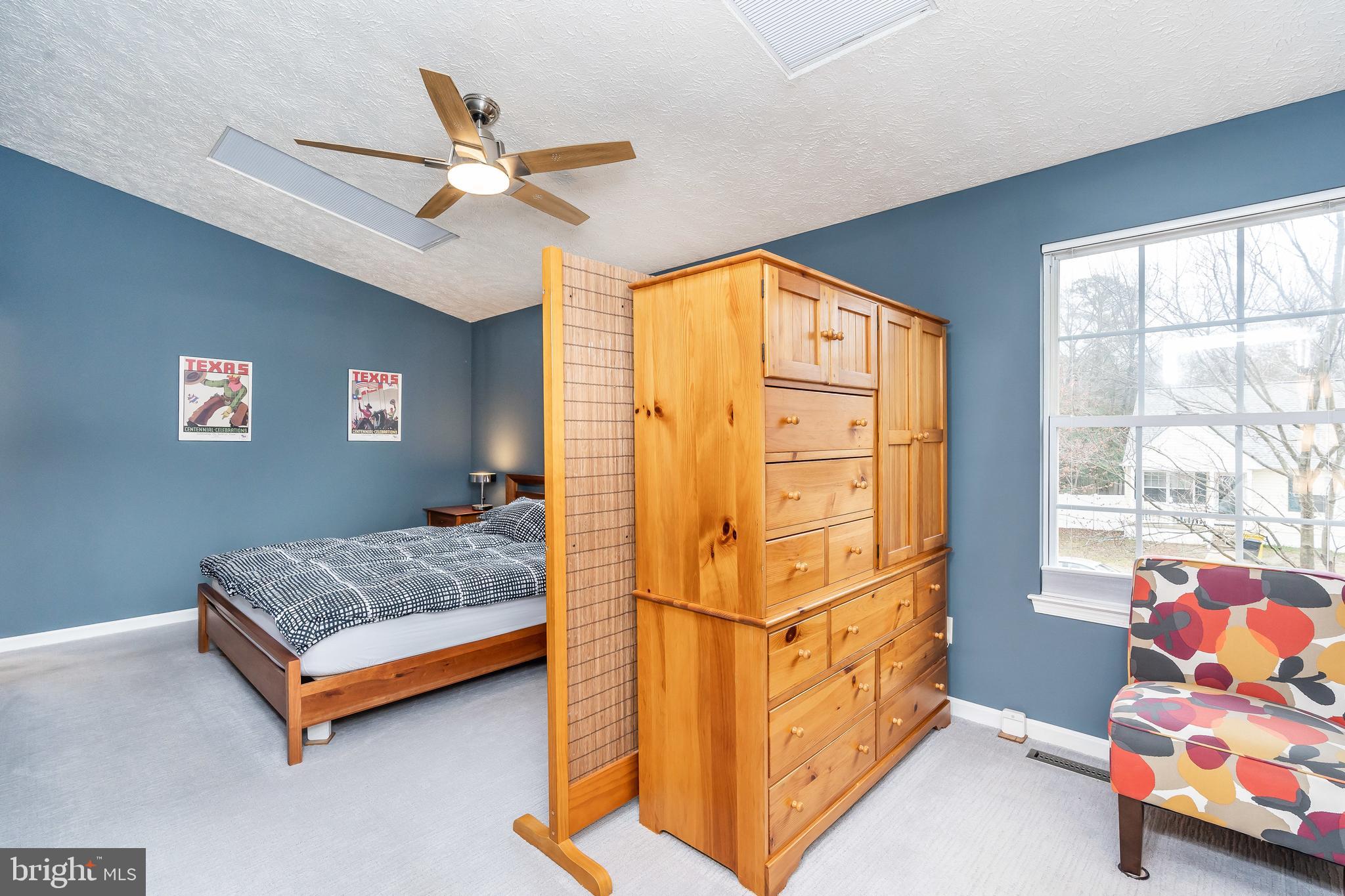 HOWARD MANOR - Residential