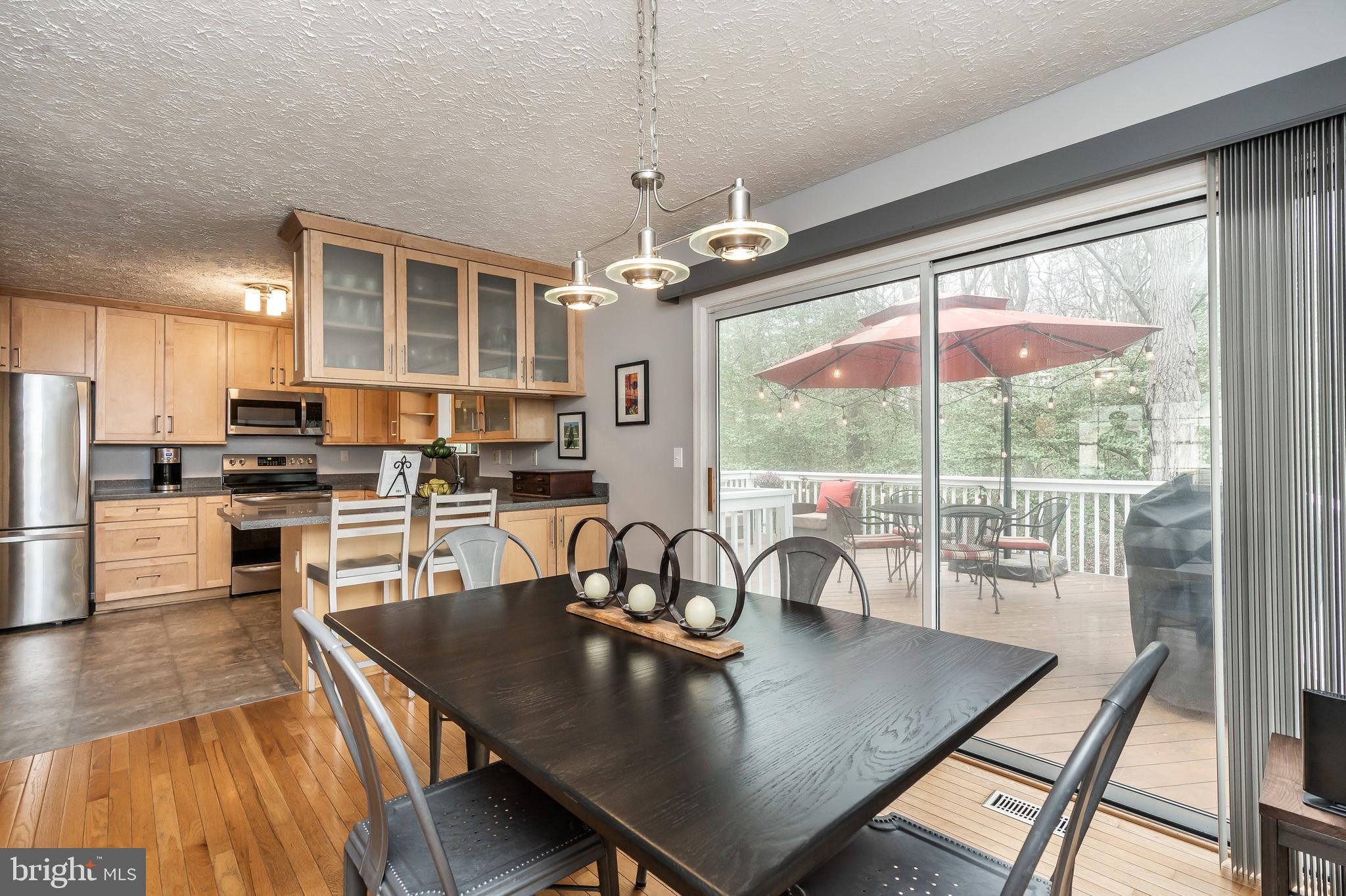 HOWARD MANOR - Residential