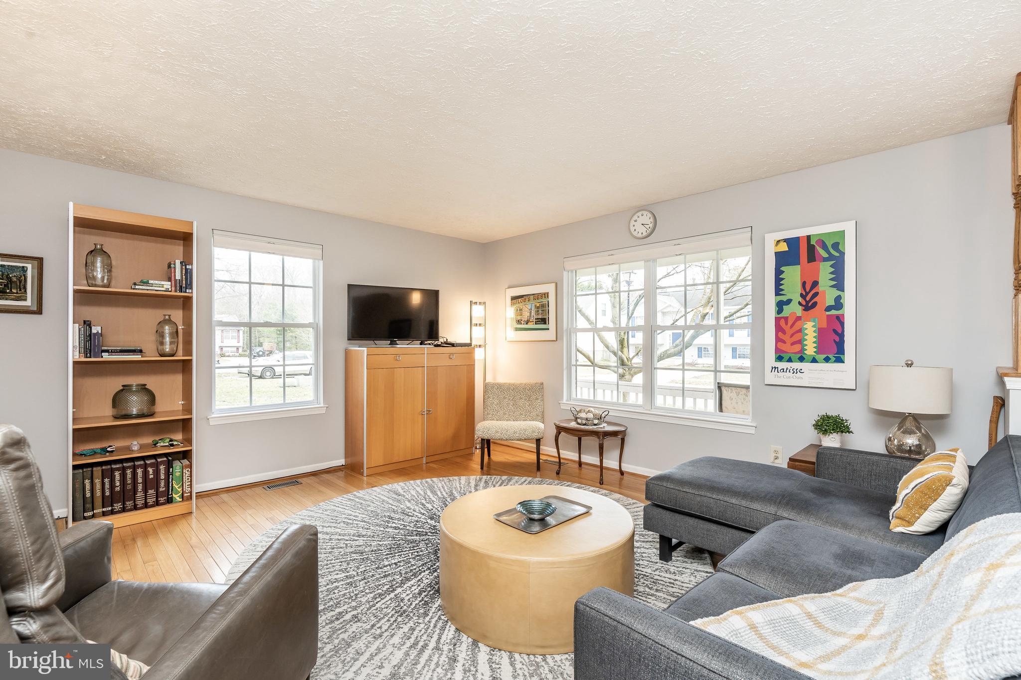 HOWARD MANOR - Residential