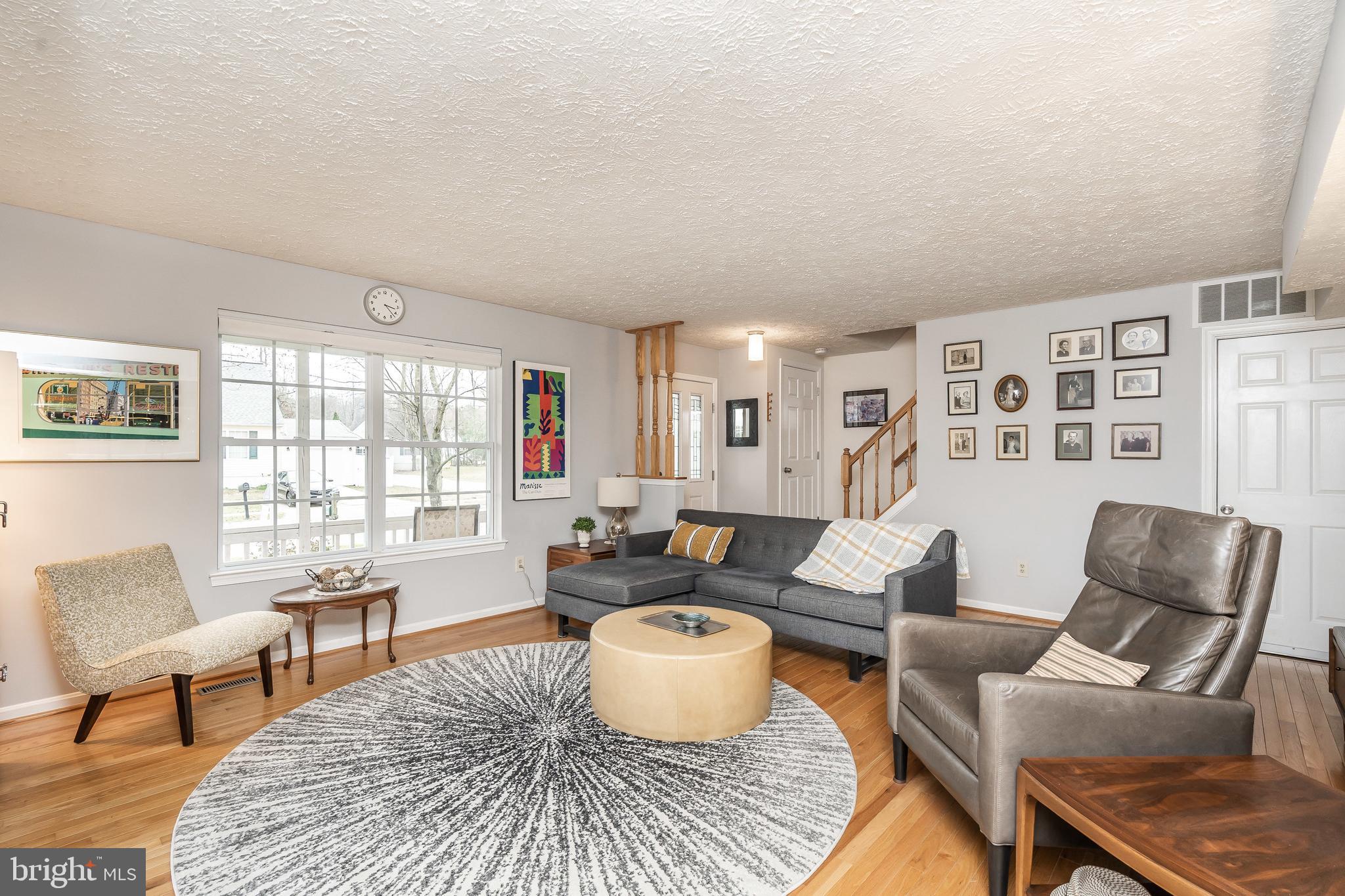 HOWARD MANOR - Residential