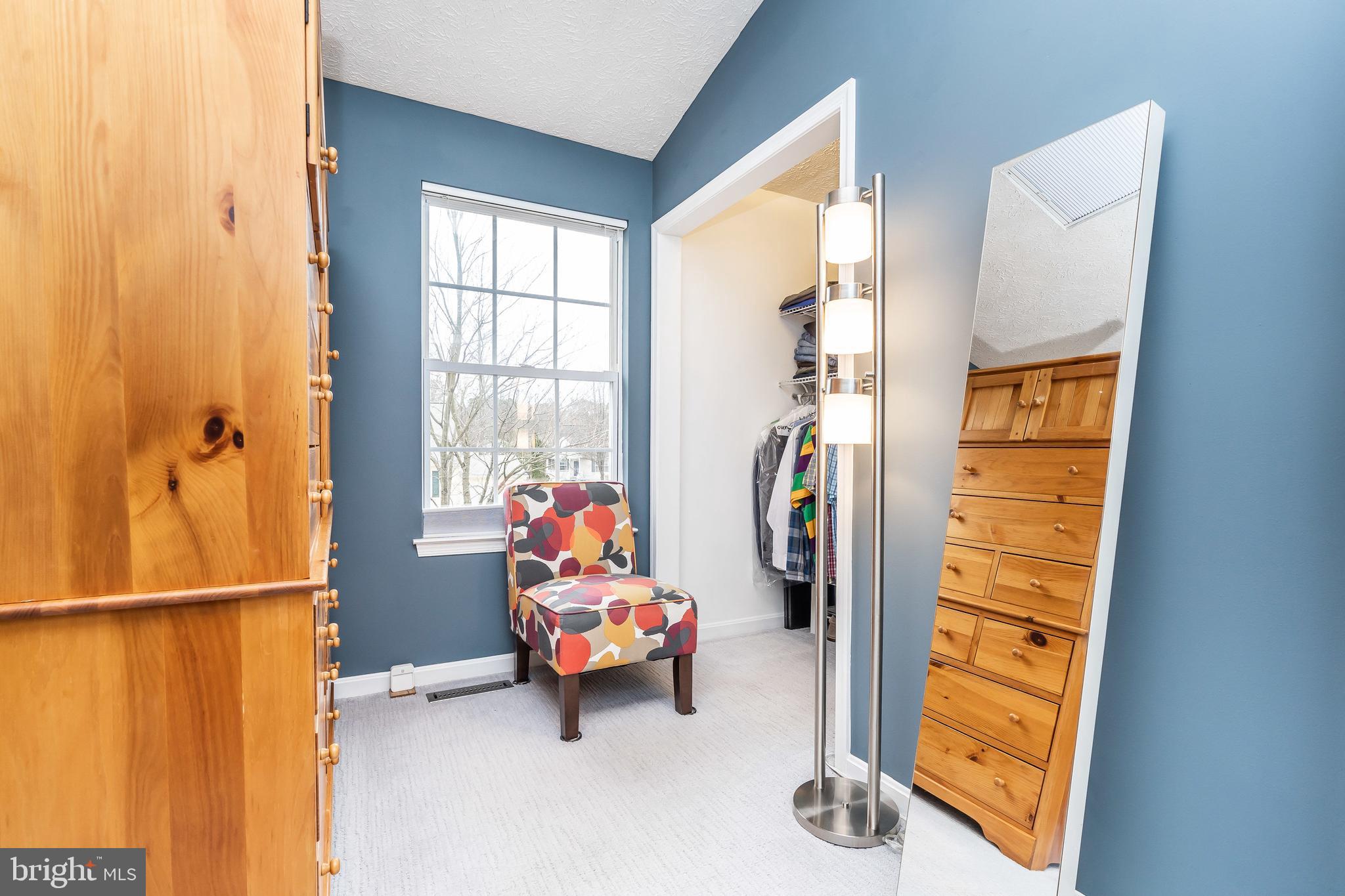 HOWARD MANOR - Residential