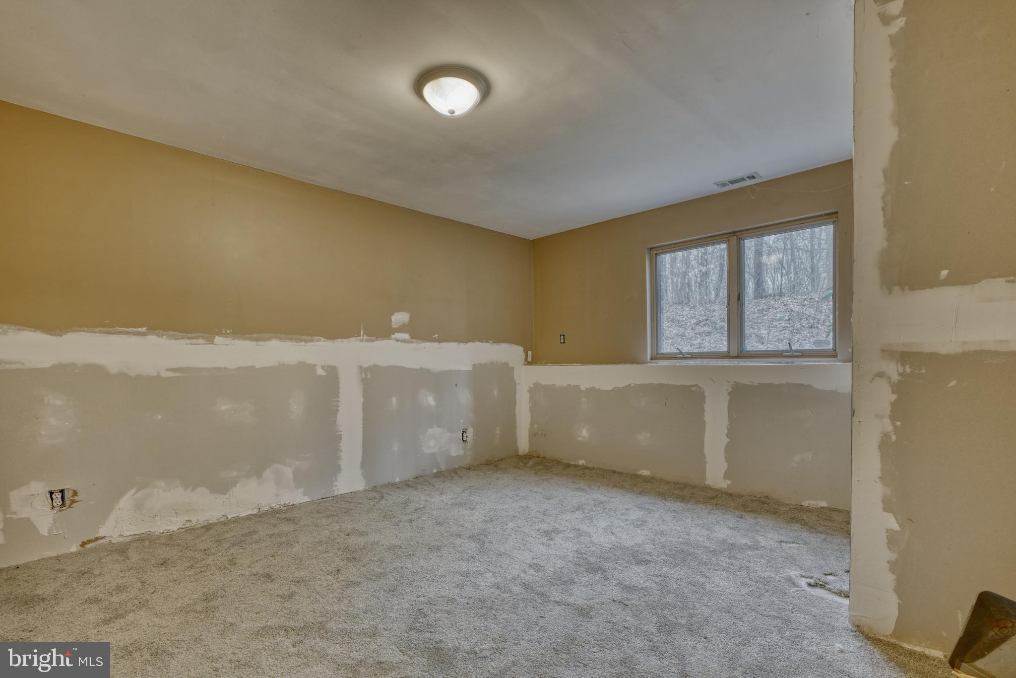 REISTERSTOWN - Residential