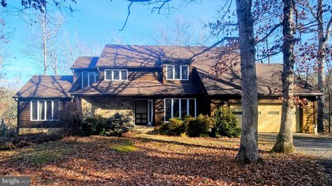 16 OAK CIRCLE BASYE VA 22810