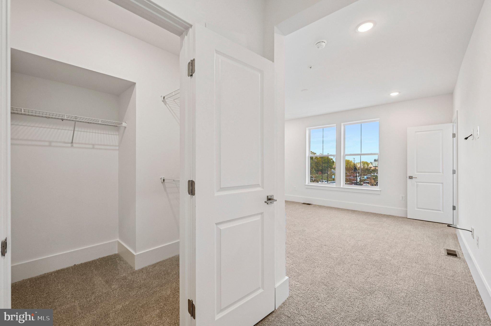 LOCKE LANDING - Residential Lease