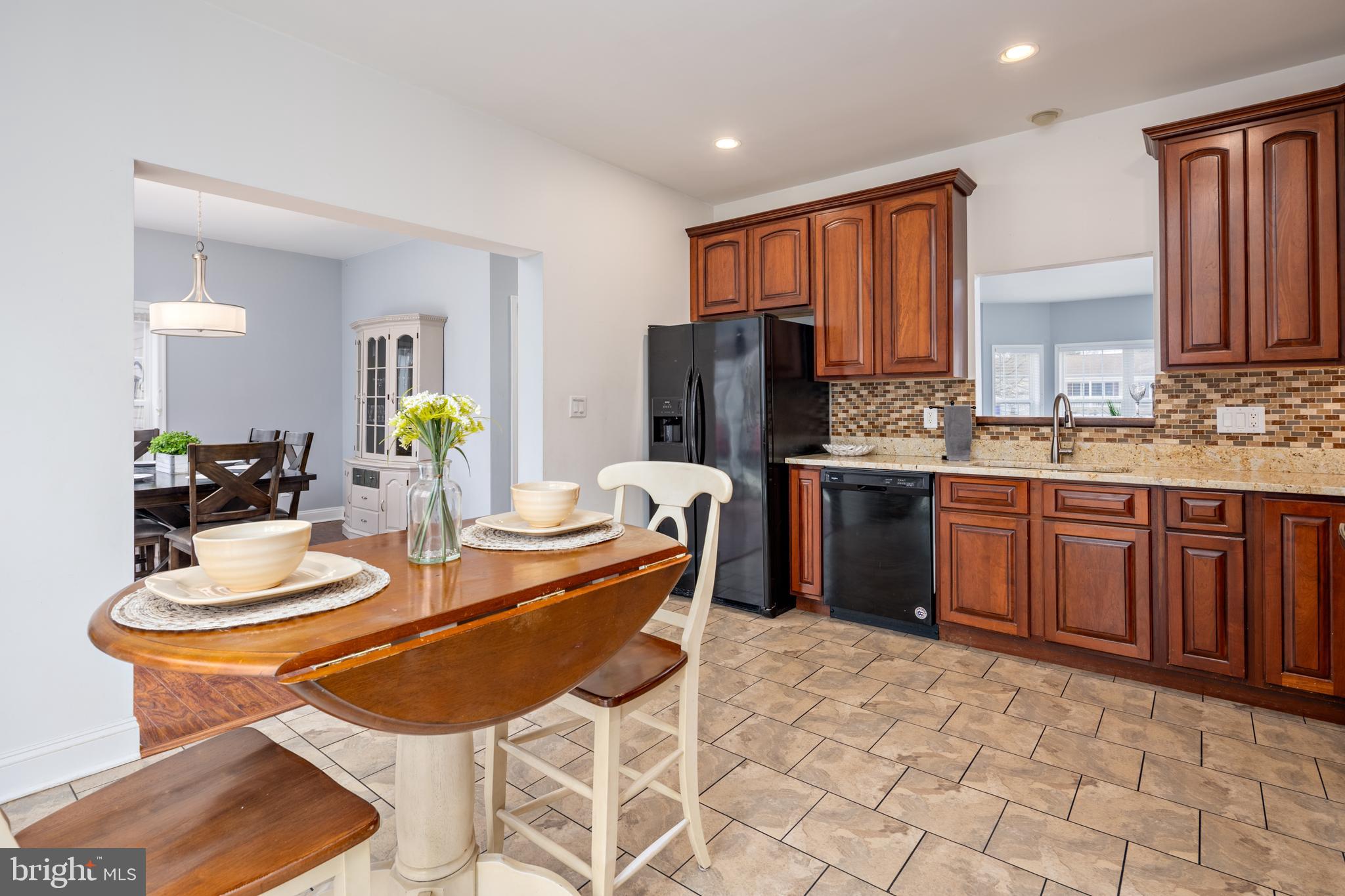 KENT ISLAND ESTATES - Residential