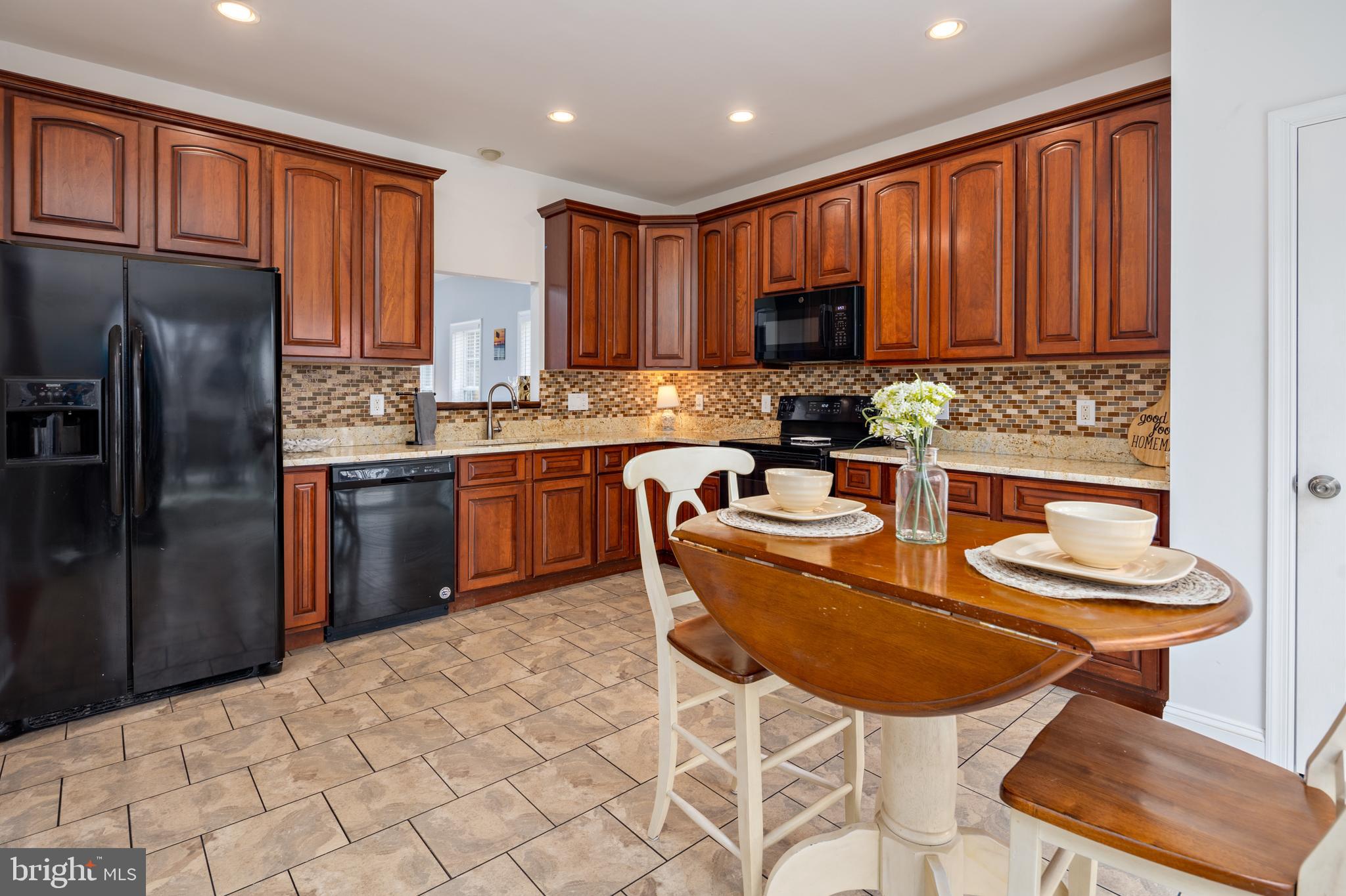 KENT ISLAND ESTATES - Residential