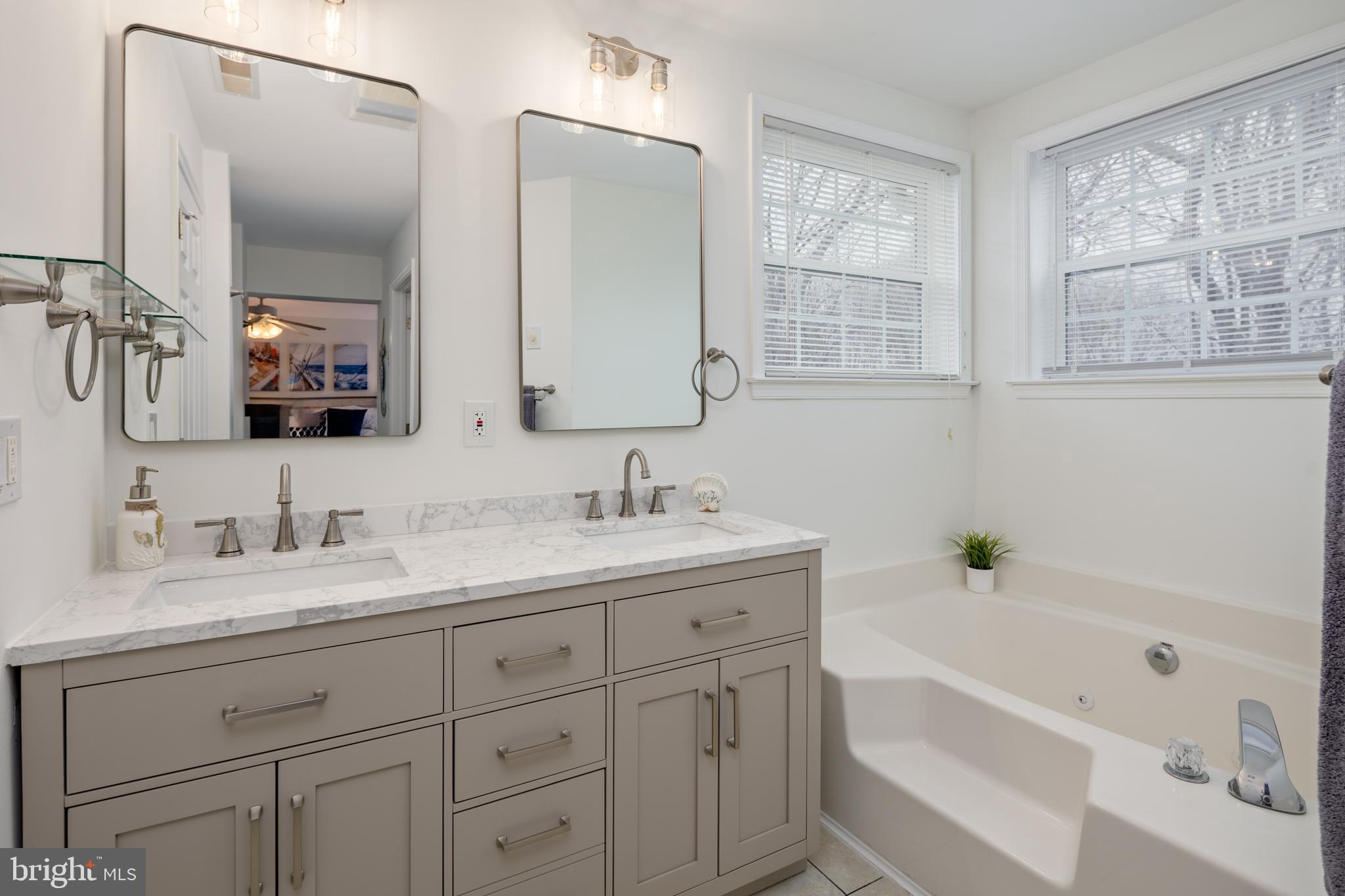 KENT ISLAND ESTATES - Residential