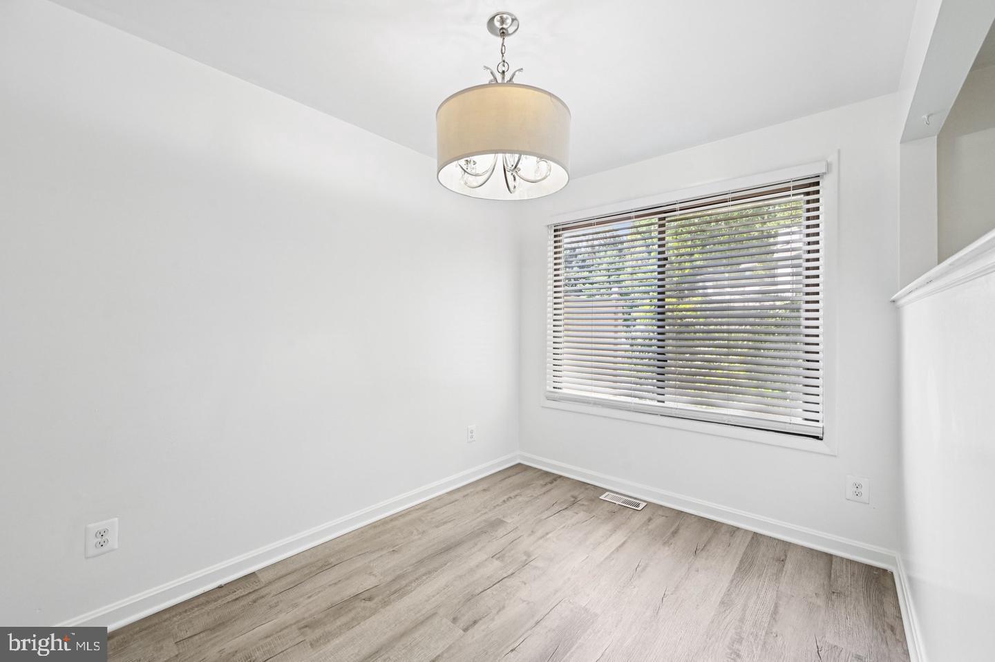 DONCASTER VILLAGE - Residential Lease