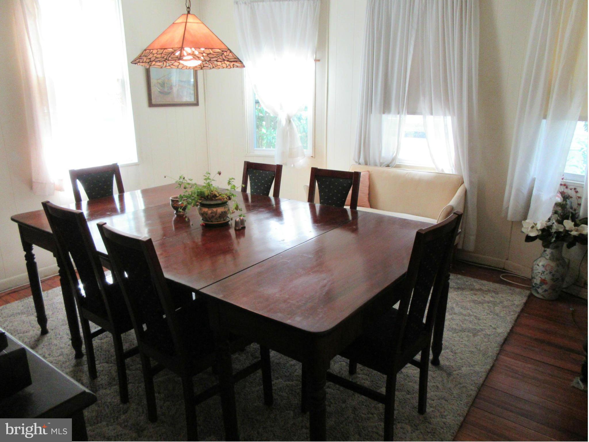 LAURAVILLE HISTORIC DISTRICT - Residential