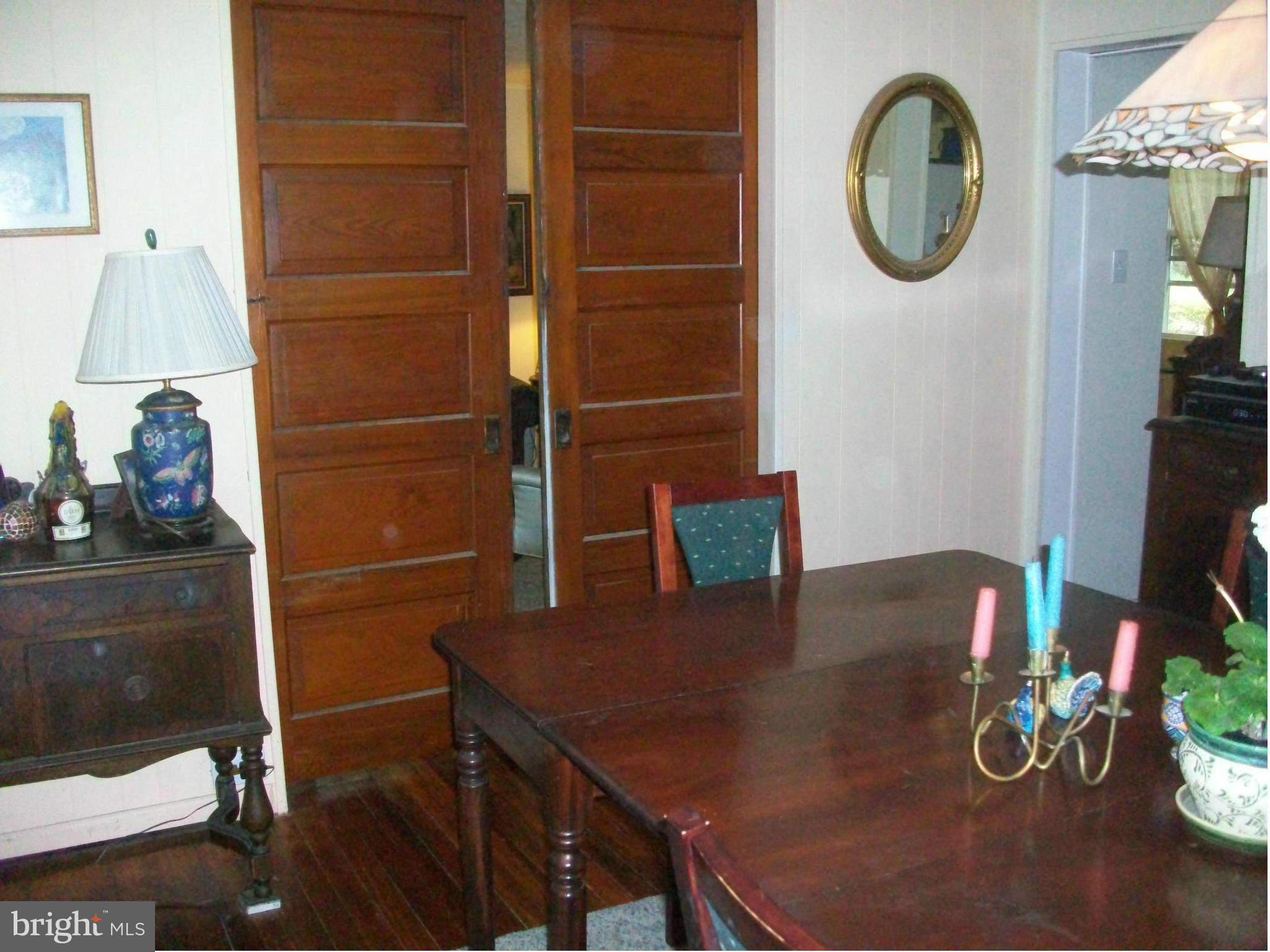 LAURAVILLE HISTORIC DISTRICT - Residential