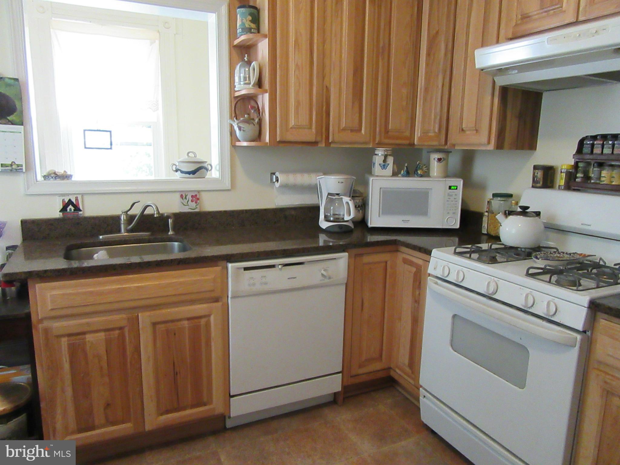 LAURAVILLE HISTORIC DISTRICT - Residential