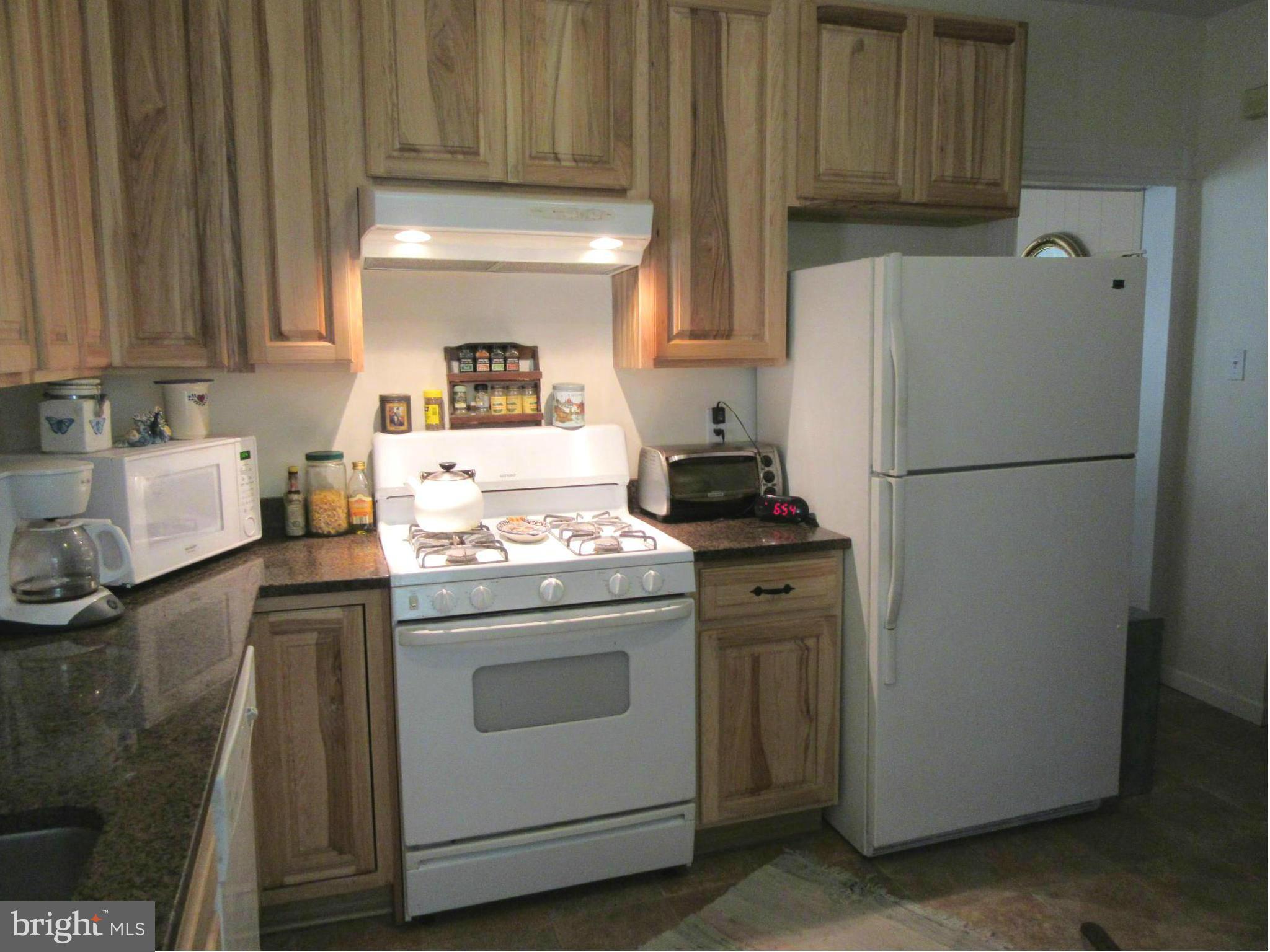 LAURAVILLE HISTORIC DISTRICT - Residential