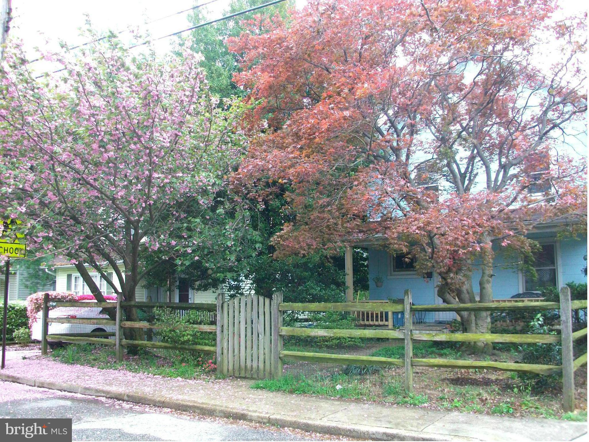LAURAVILLE HISTORIC DISTRICT - Residential