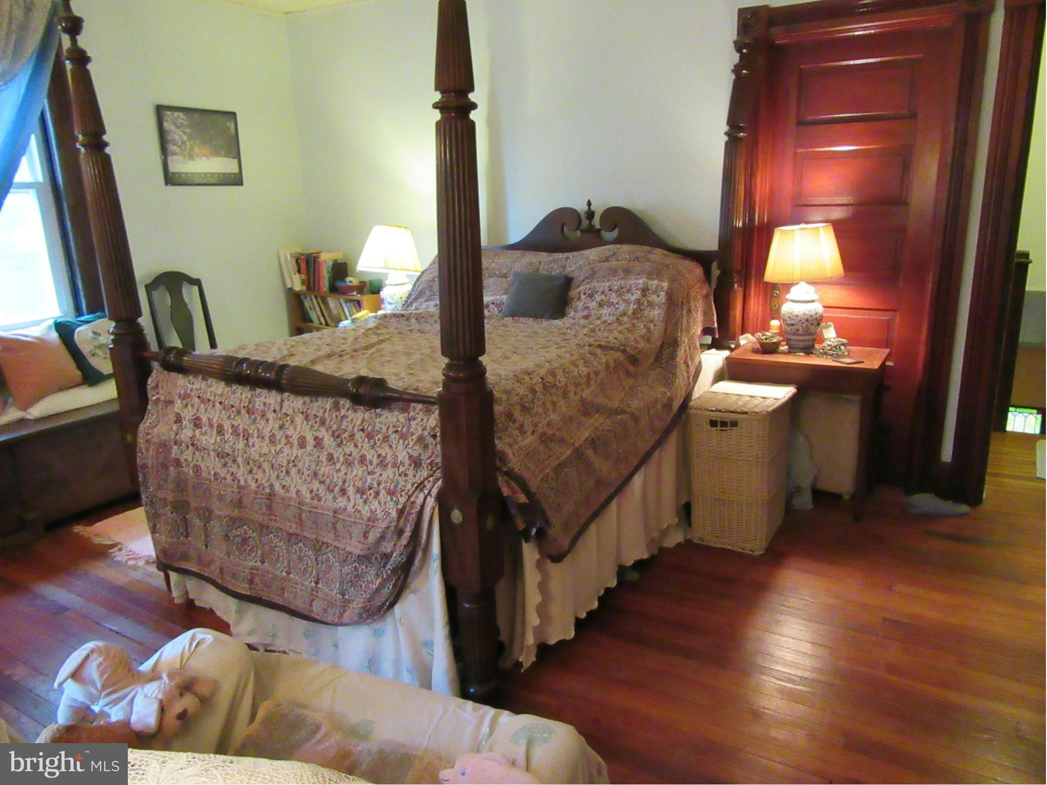 LAURAVILLE HISTORIC DISTRICT - Residential