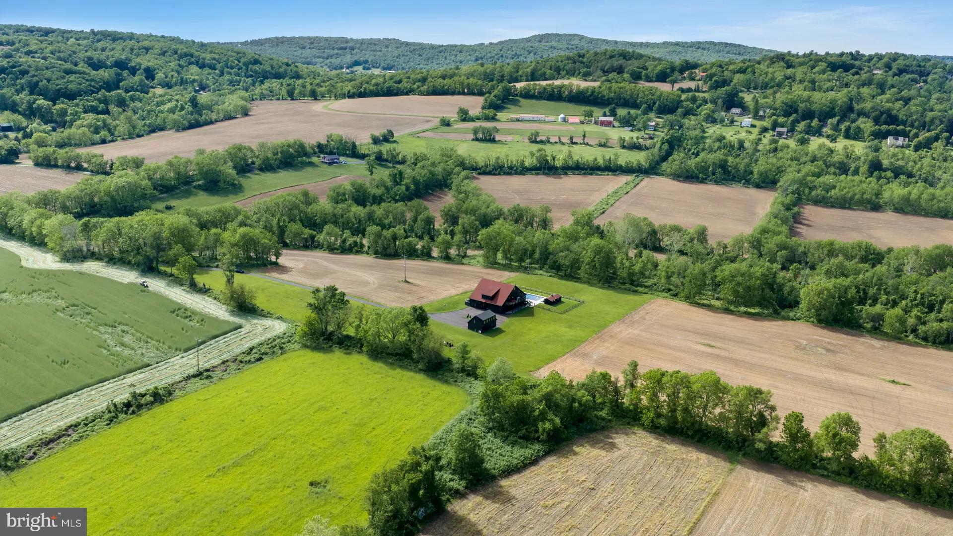 854 SPRING HILL ROAD