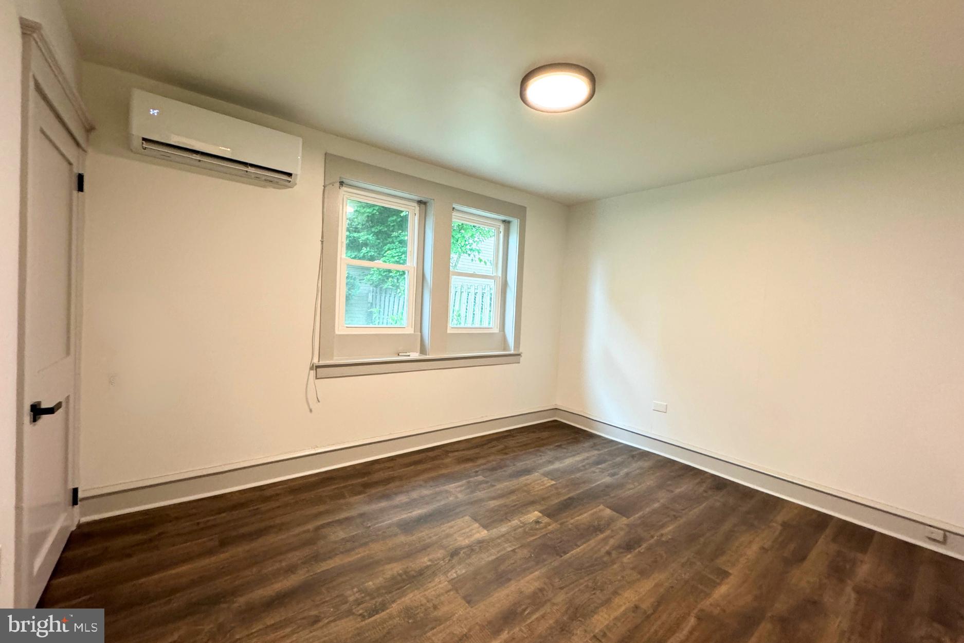 MANAYUNK - Residential Lease