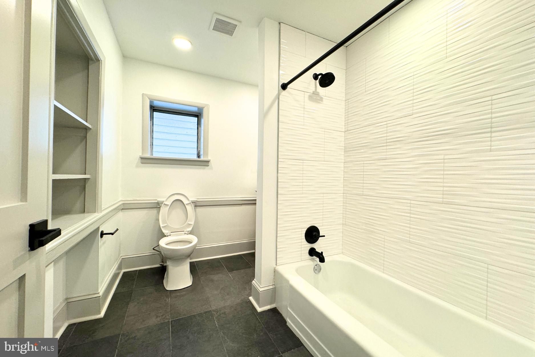 MANAYUNK - Residential Lease