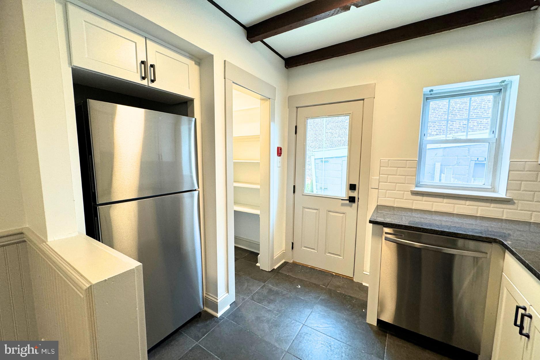 MANAYUNK - Residential Lease