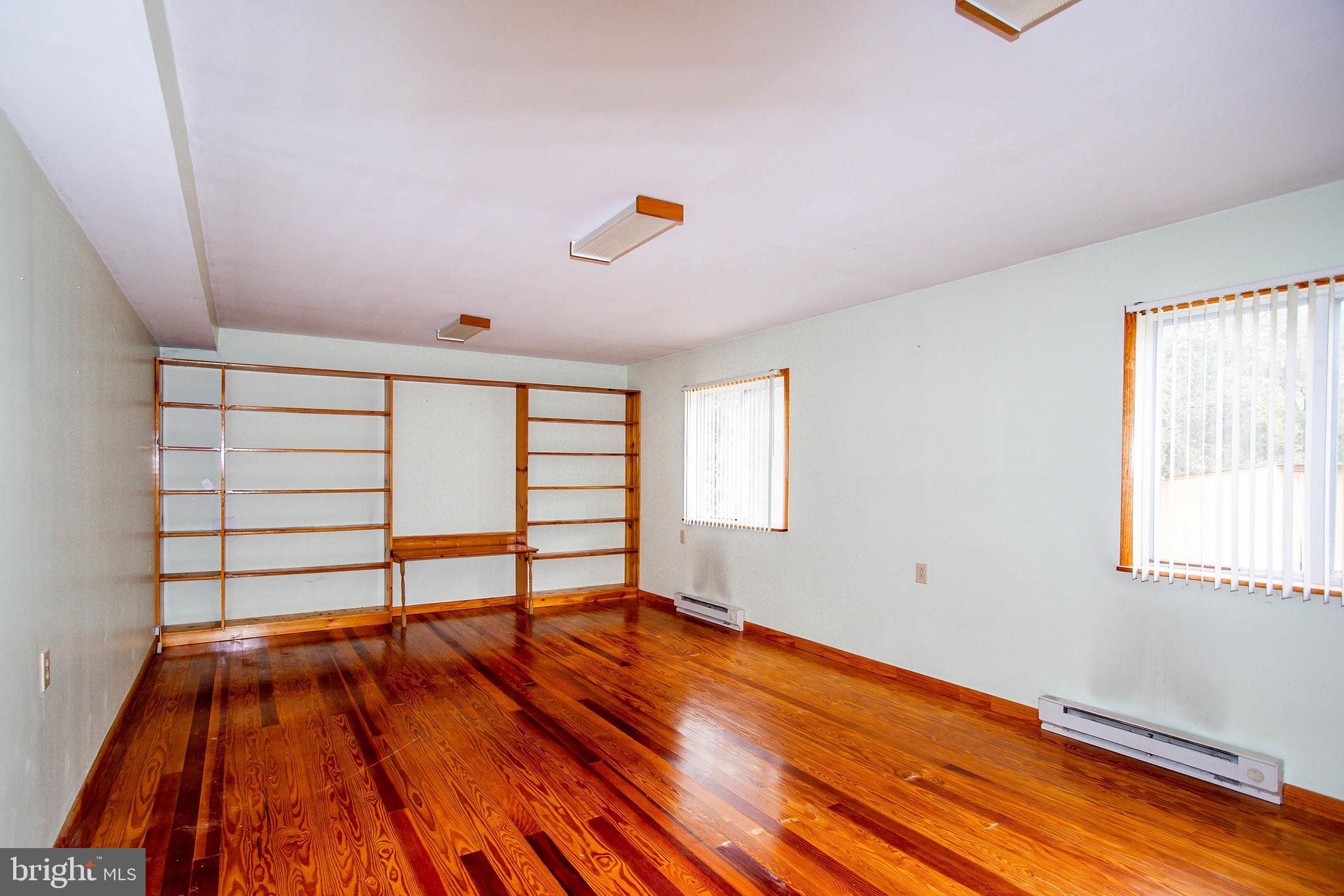 INWOOD EAST - Residential