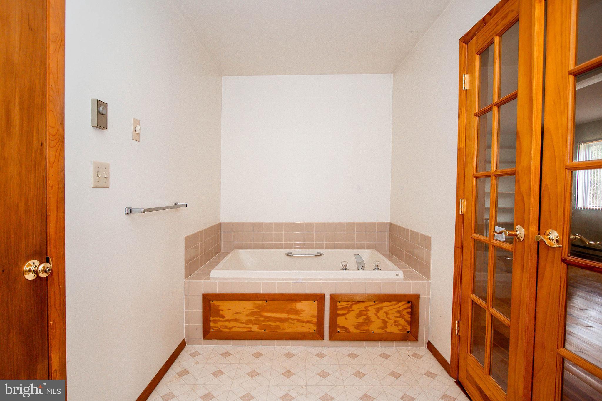 INWOOD EAST - Residential