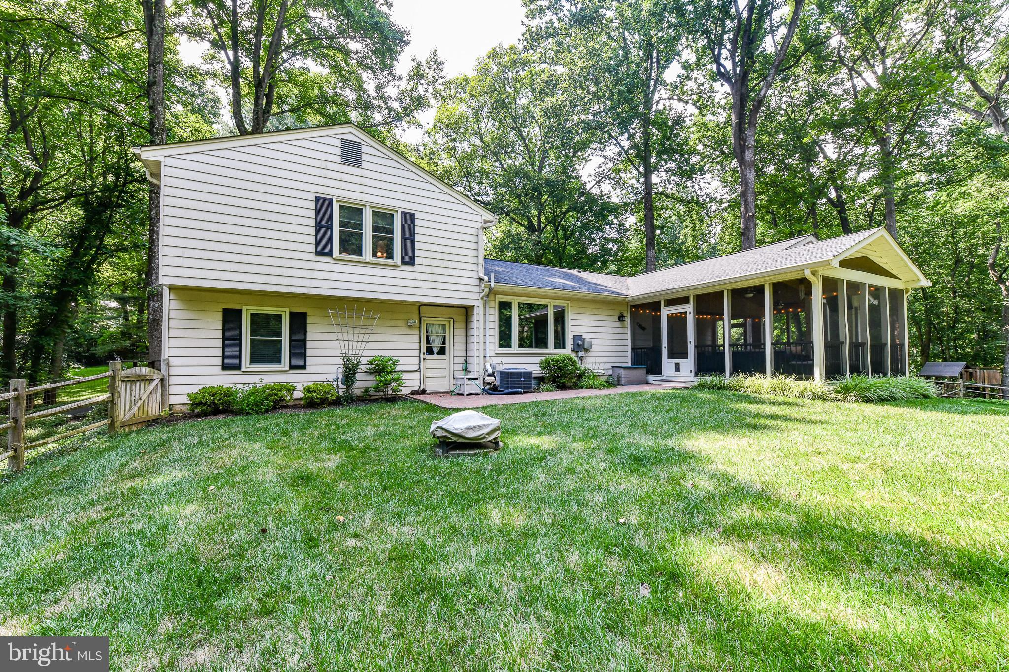 FOLKSTONE - Residential Lease