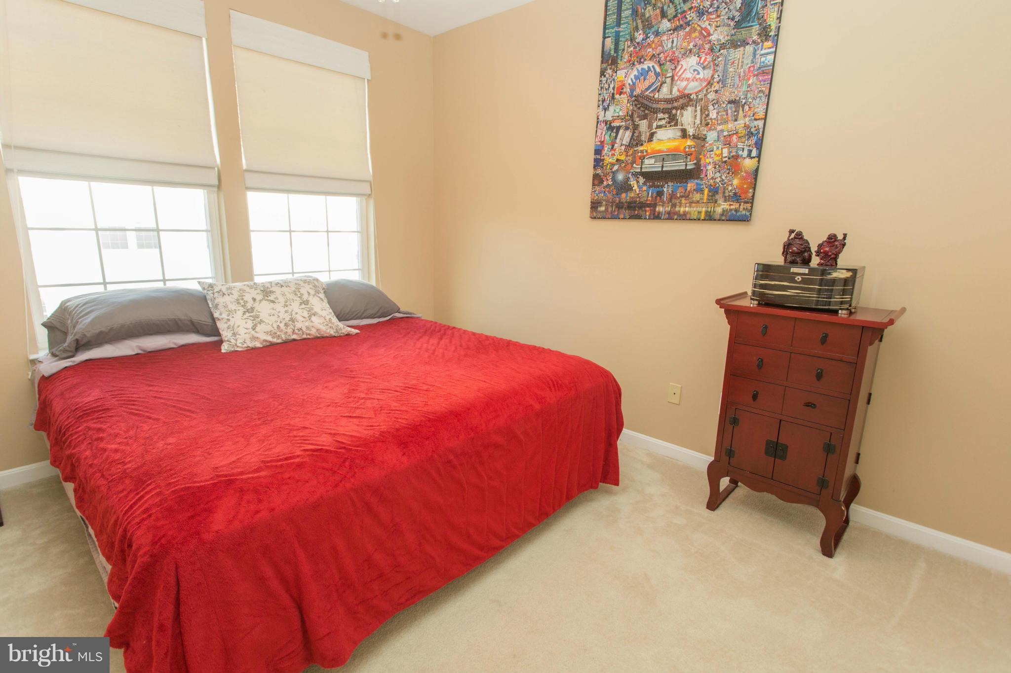 CAMERON STATION - Residential