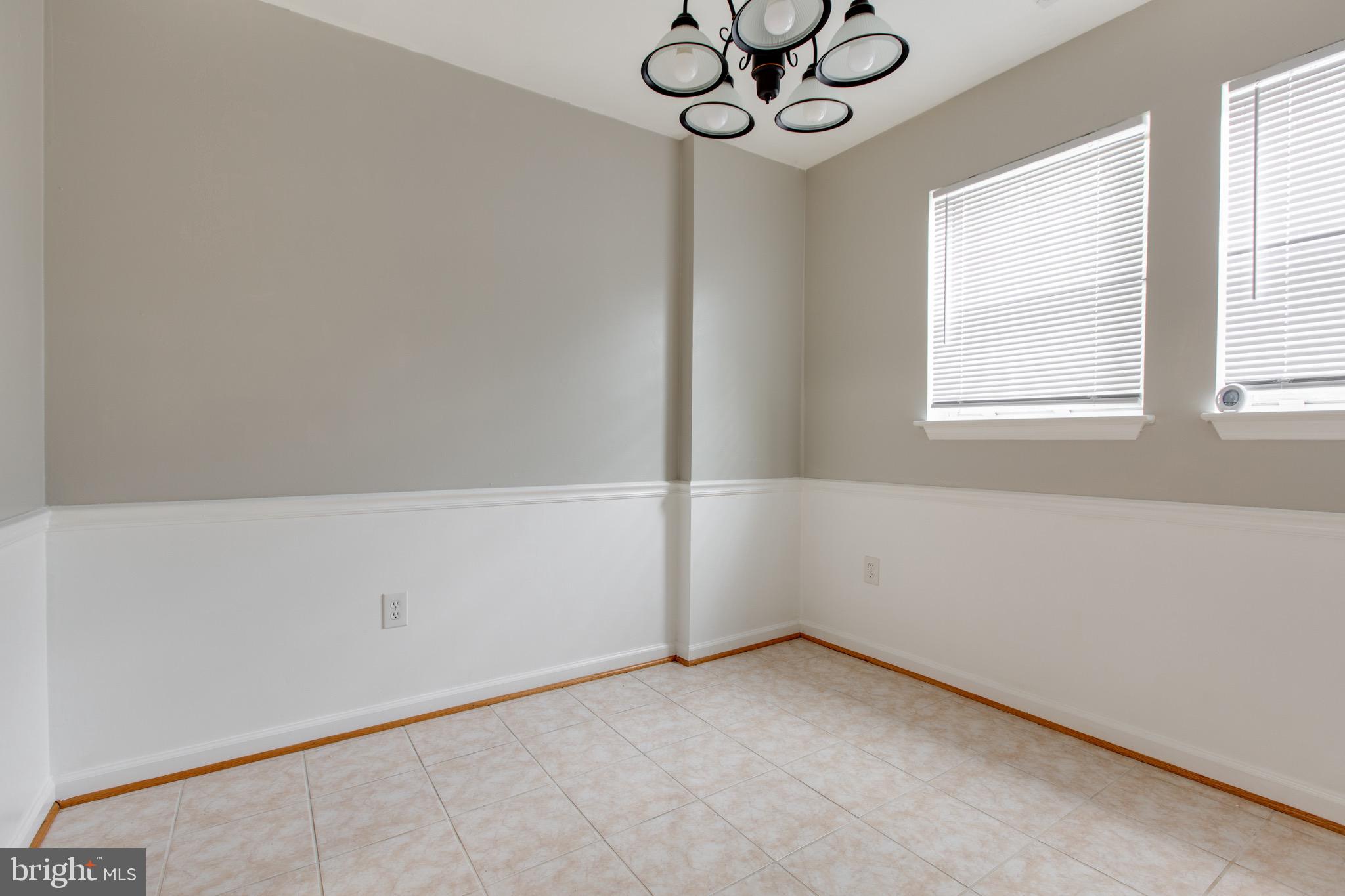 MONTGOMERY RUN - Residential Lease