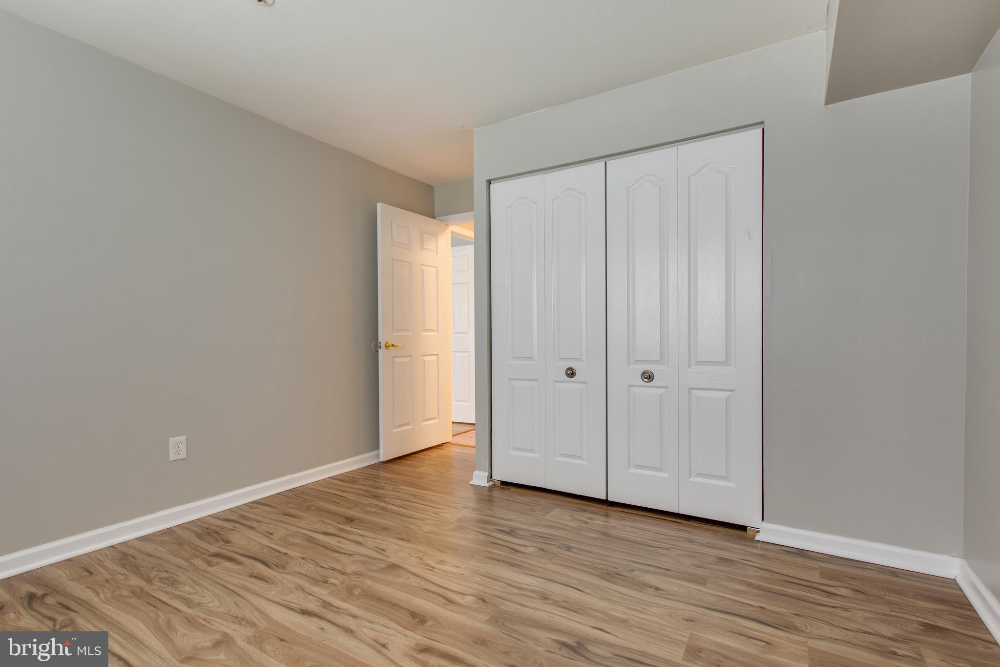 MONTGOMERY RUN - Residential Lease