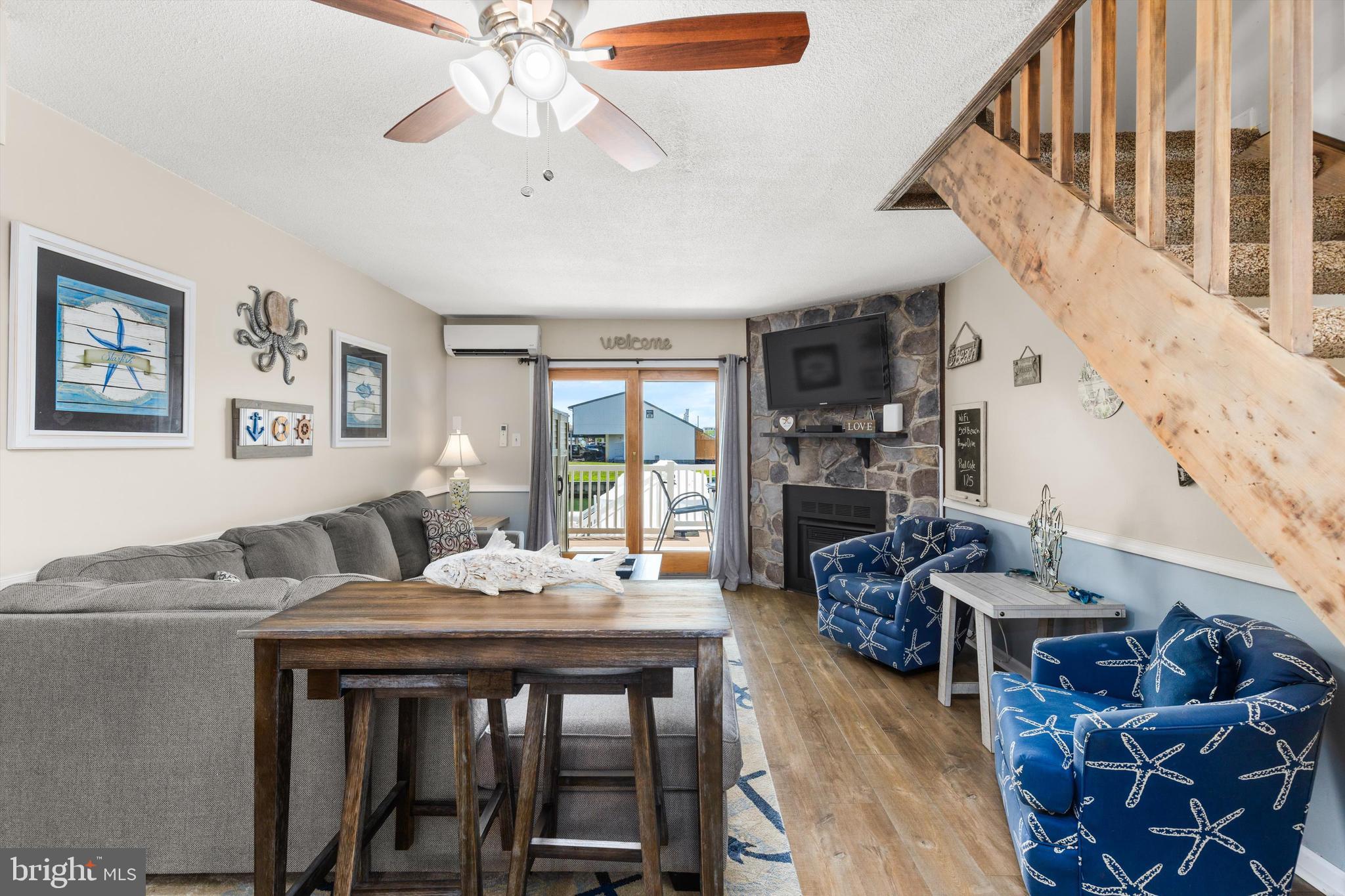 501 PENGUIN DRIVE 1A01