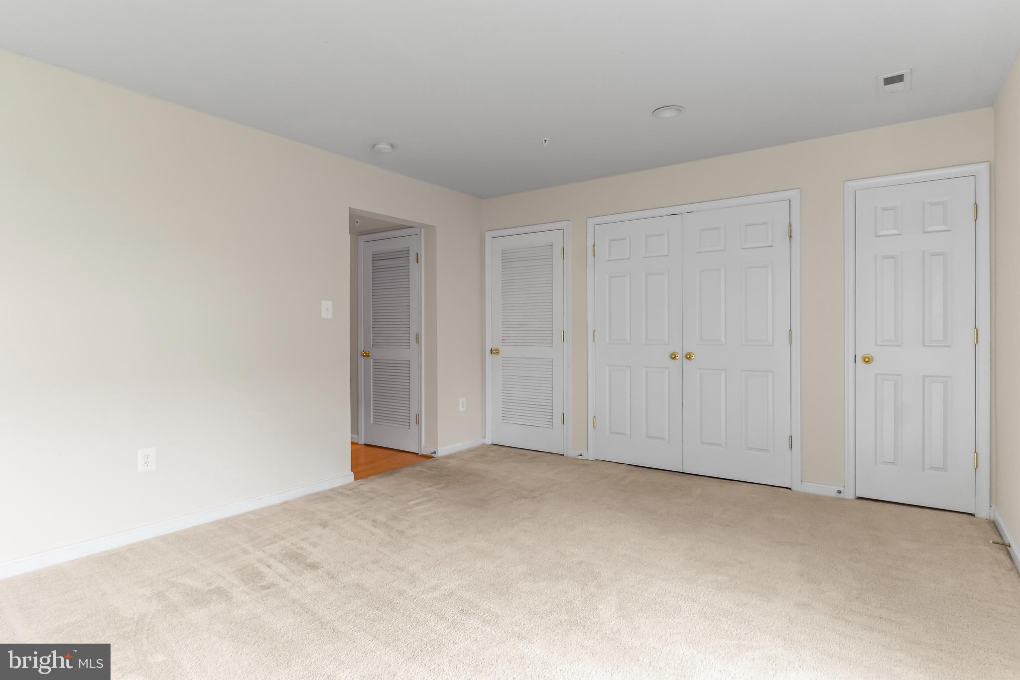 HAGERSTOWN - Residential