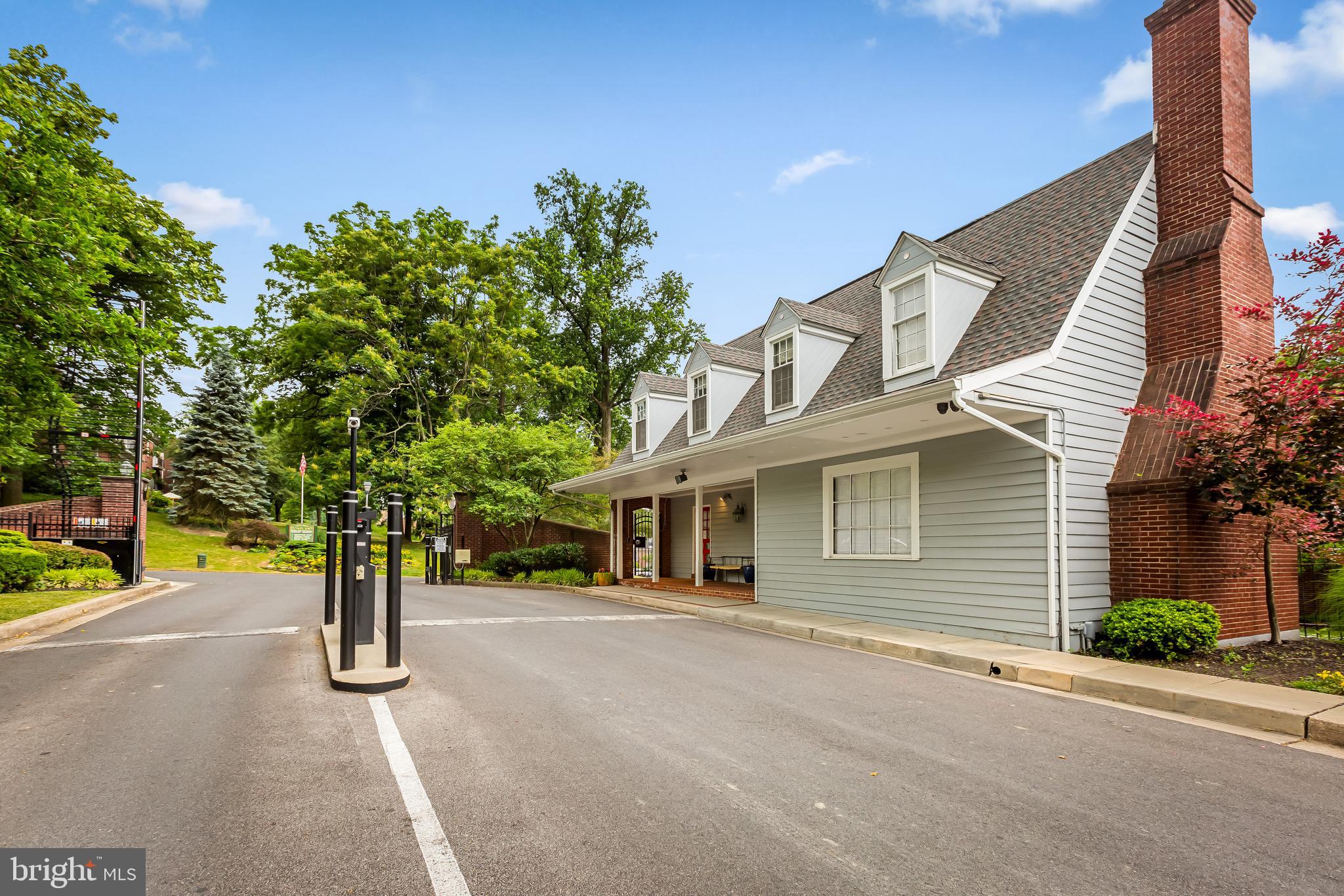 VILLAGES OF HOMELAND - Residential