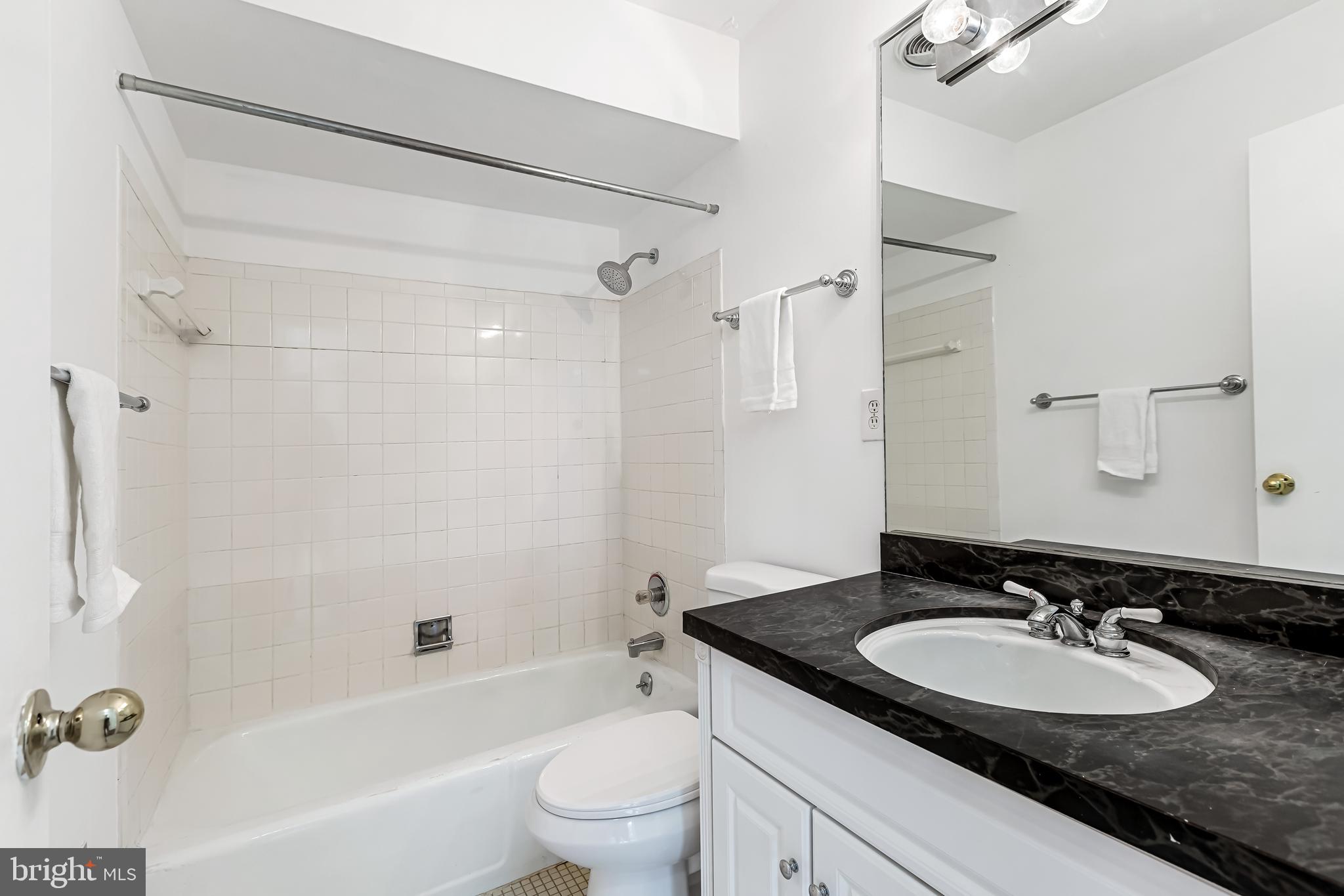 VILLAGES OF HOMELAND - Residential