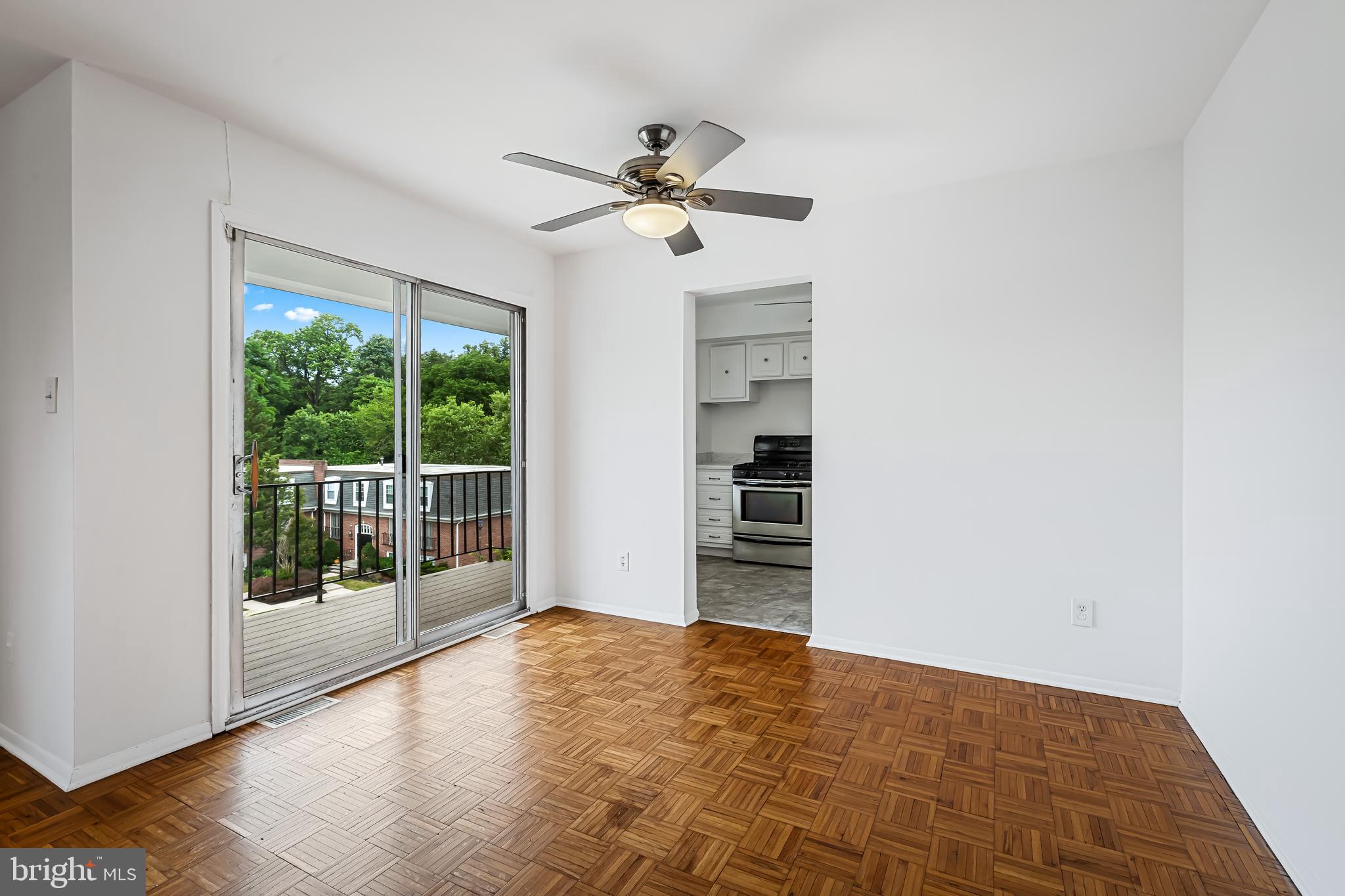 VILLAGES OF HOMELAND - Residential