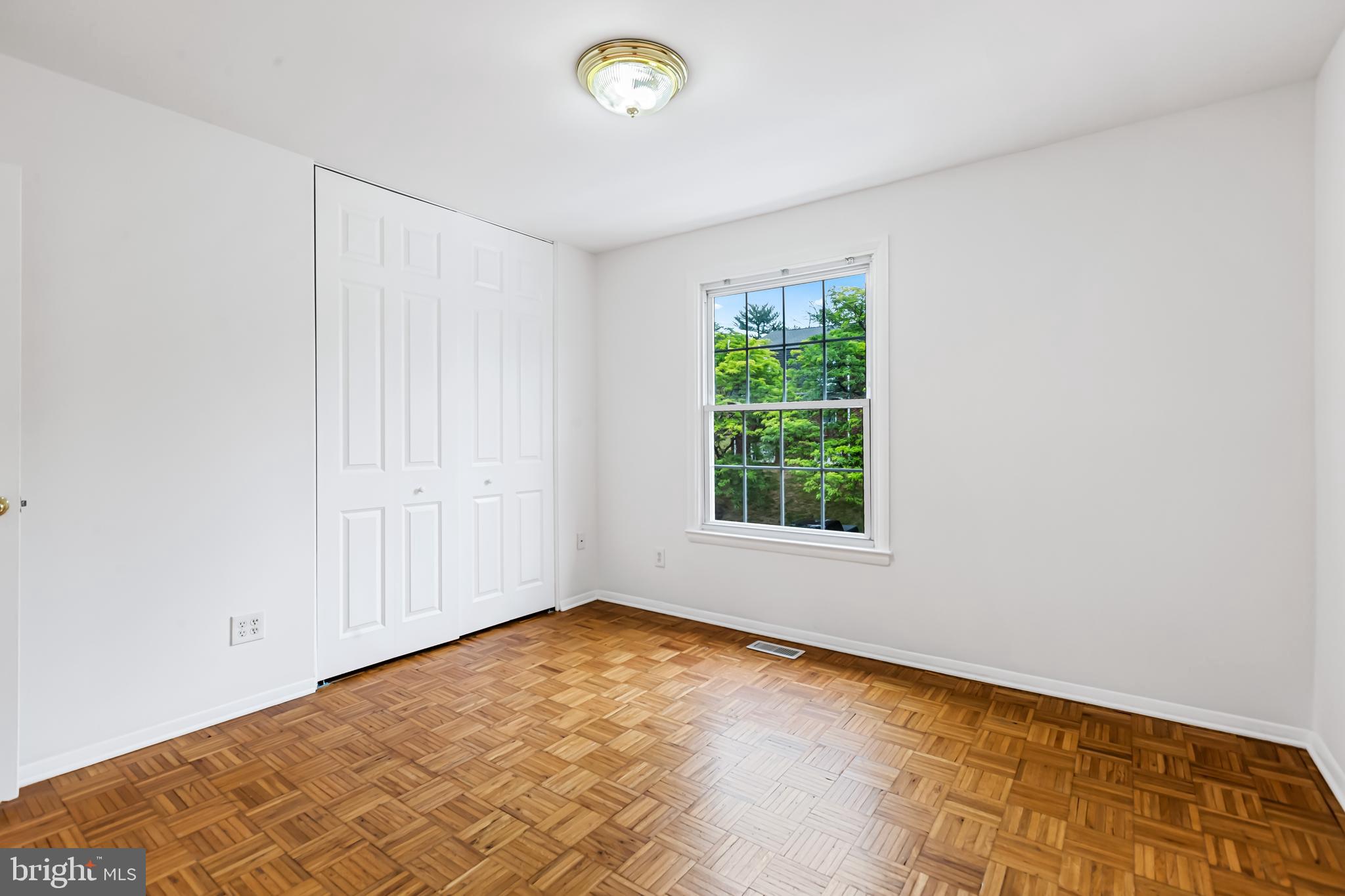 VILLAGES OF HOMELAND - Residential