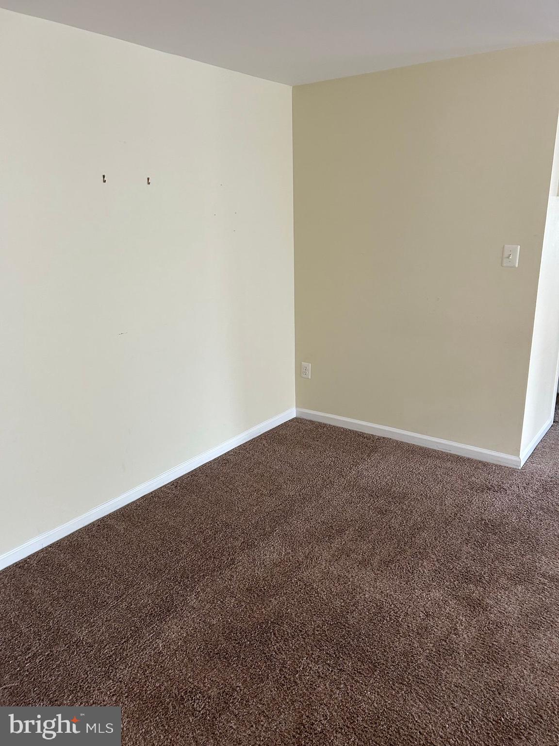 SOUTH MEADOWS - Residential Lease