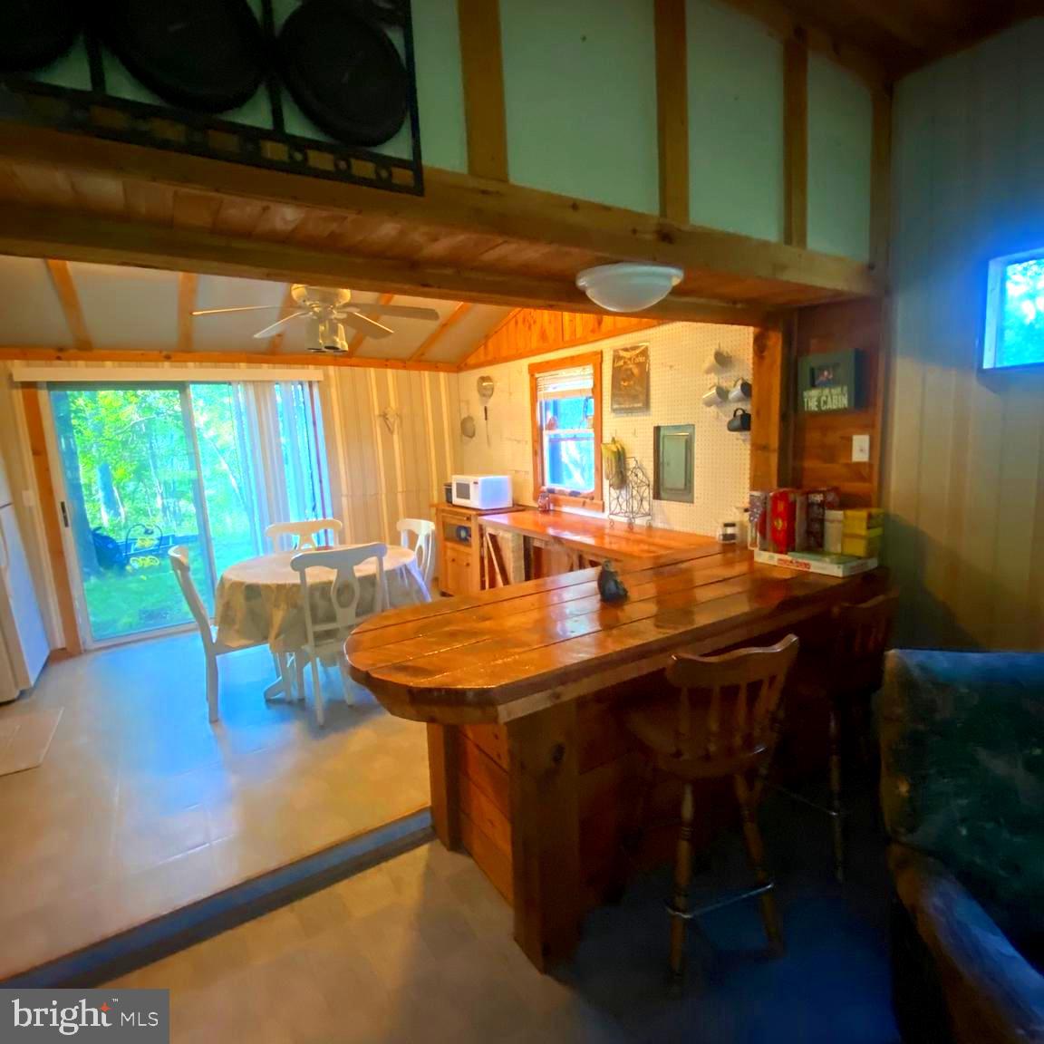 PARKS HOLLOW - Residential